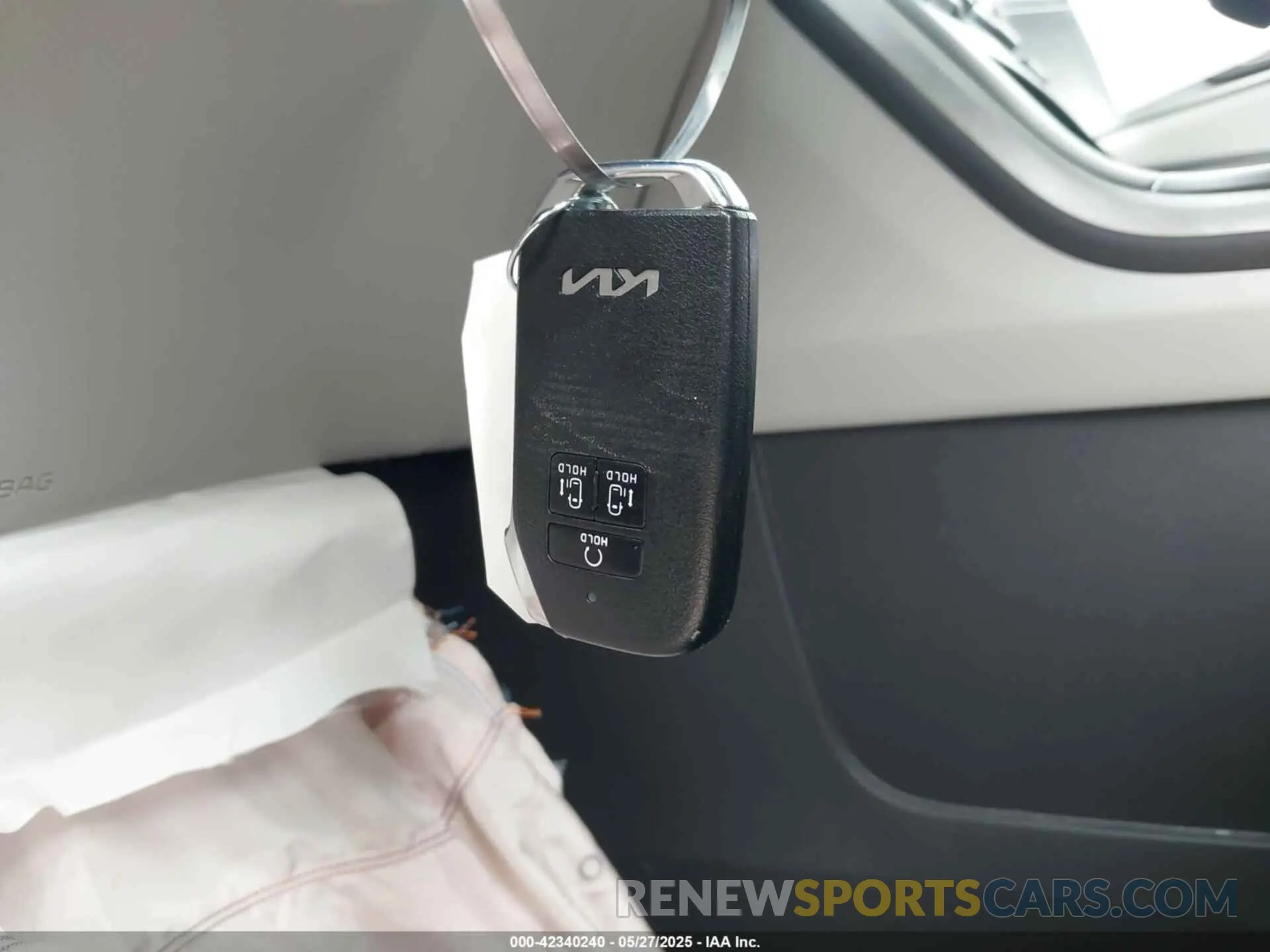 11 fotografías del automóvil dañado KNDNB4H31R6393295 KIA CARNIVAL MPV 2024