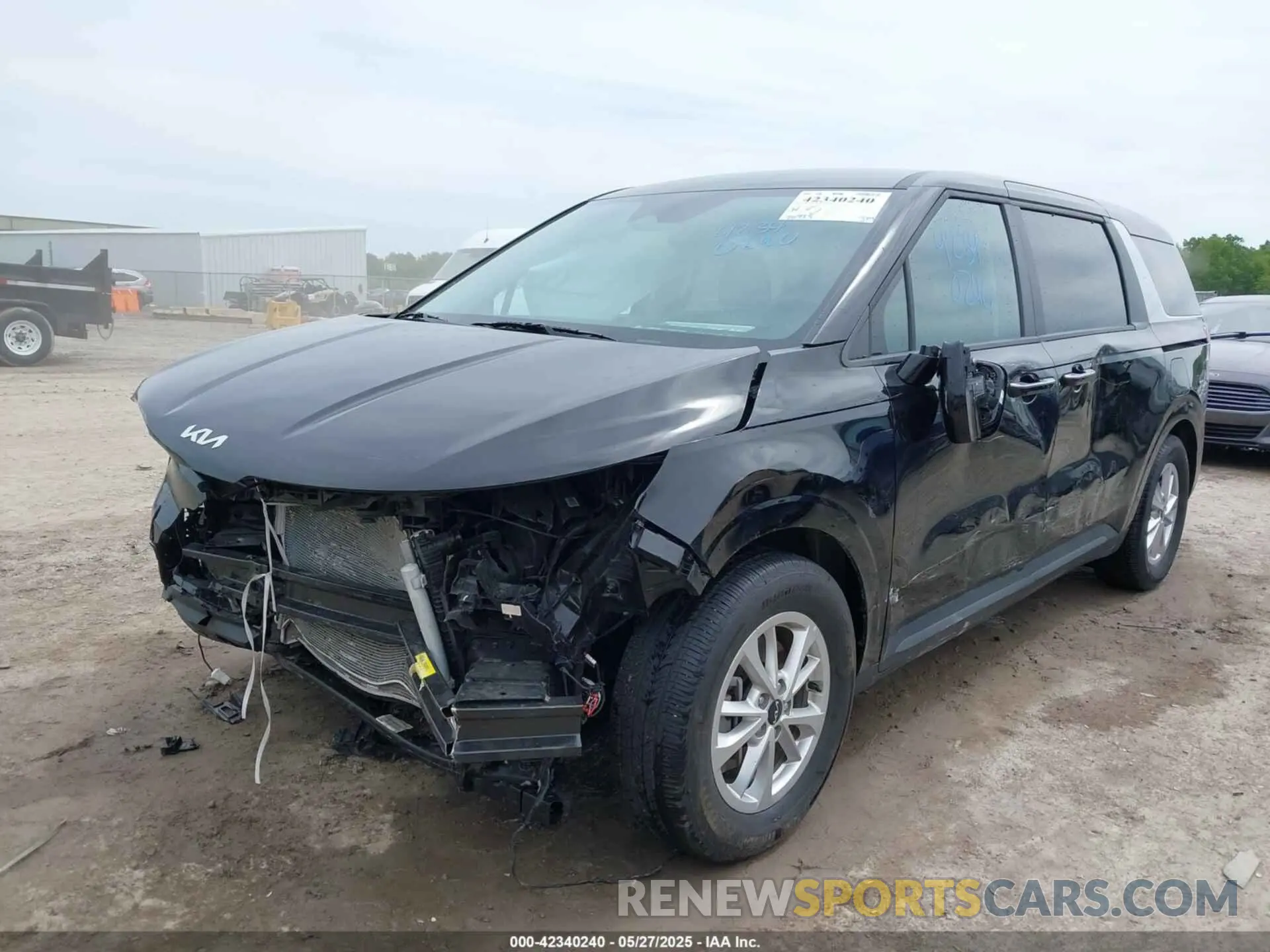 2 fotografías del automóvil dañado KNDNB4H31R6393295 KIA CARNIVAL MPV 2024