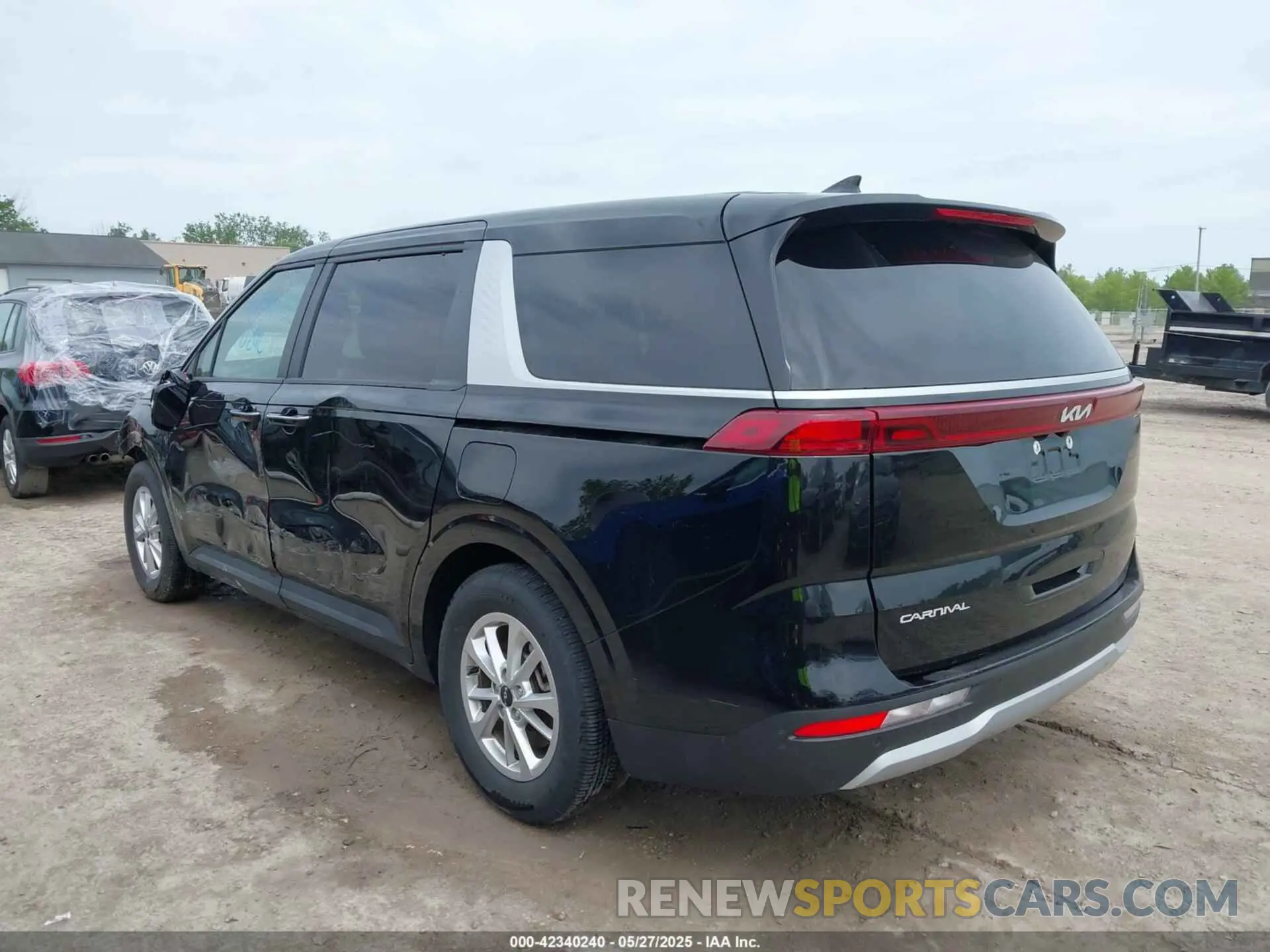 3 fotografías del automóvil dañado KNDNB4H31R6393295 KIA CARNIVAL MPV 2024