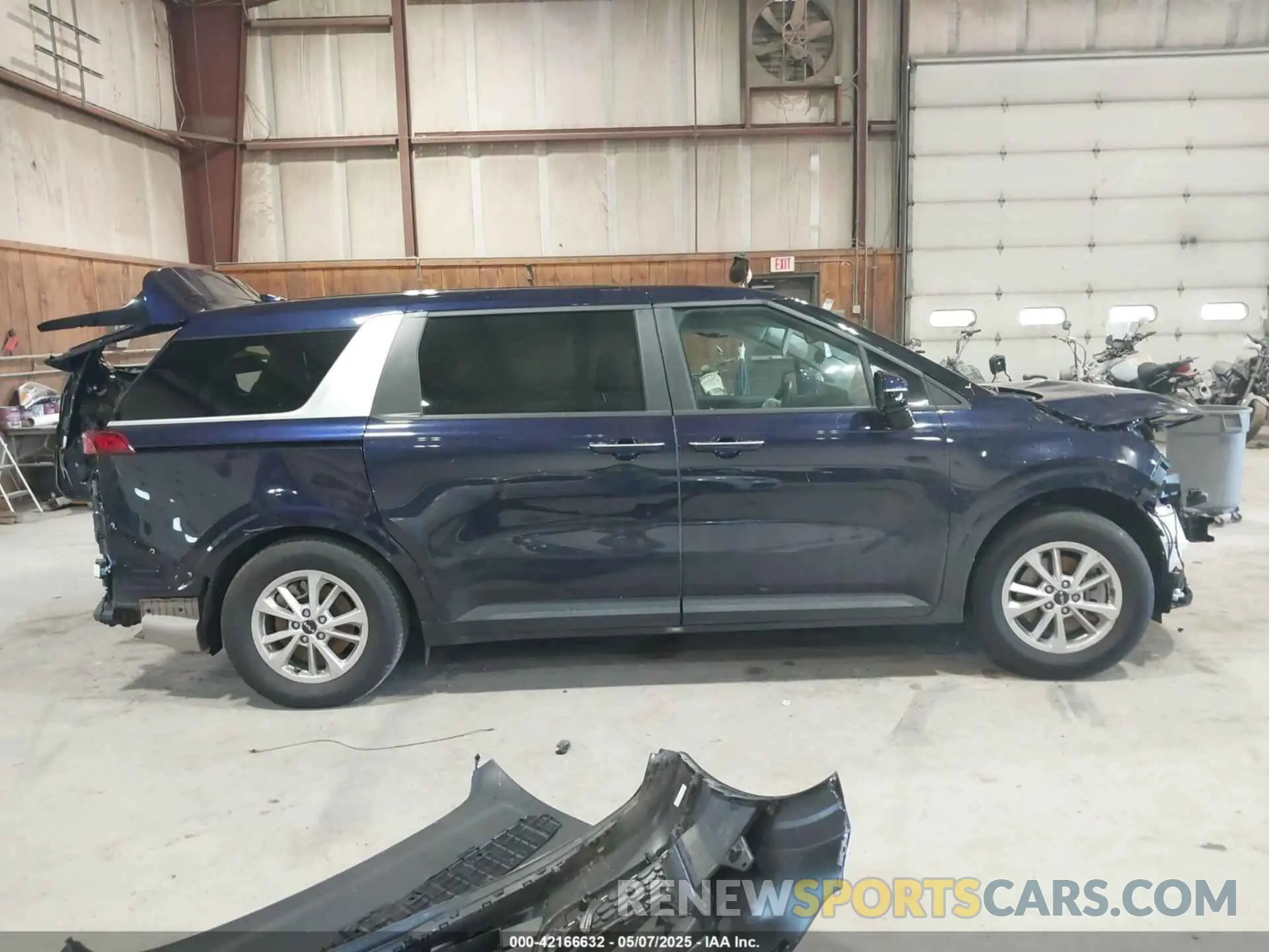 13 fotografías del automóvil dañado KNDNB4H31R6397993 KIA CARNIVAL MPV 2024