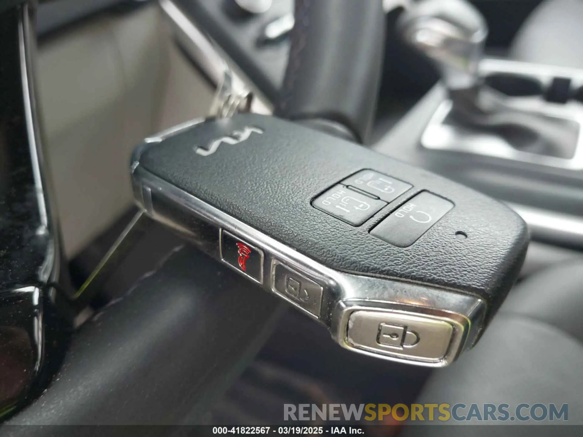 11 fotografías del automóvil dañado KNDNB4H31R6423265 KIA CARNIVAL MPV 2024