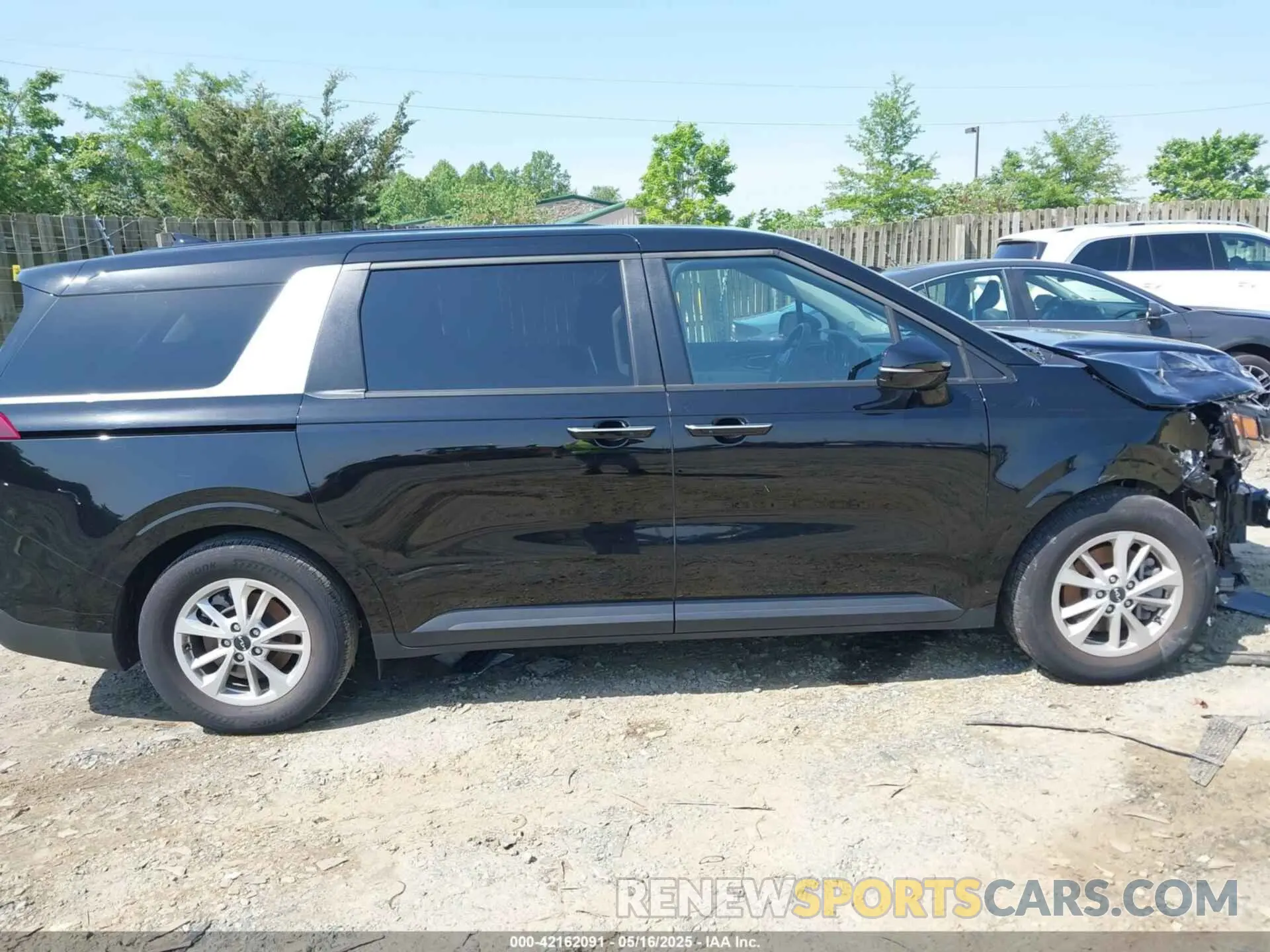 14 fotografías del automóvil dañado KNDNB4H35R6343032 KIA CARNIVAL MPV 2024