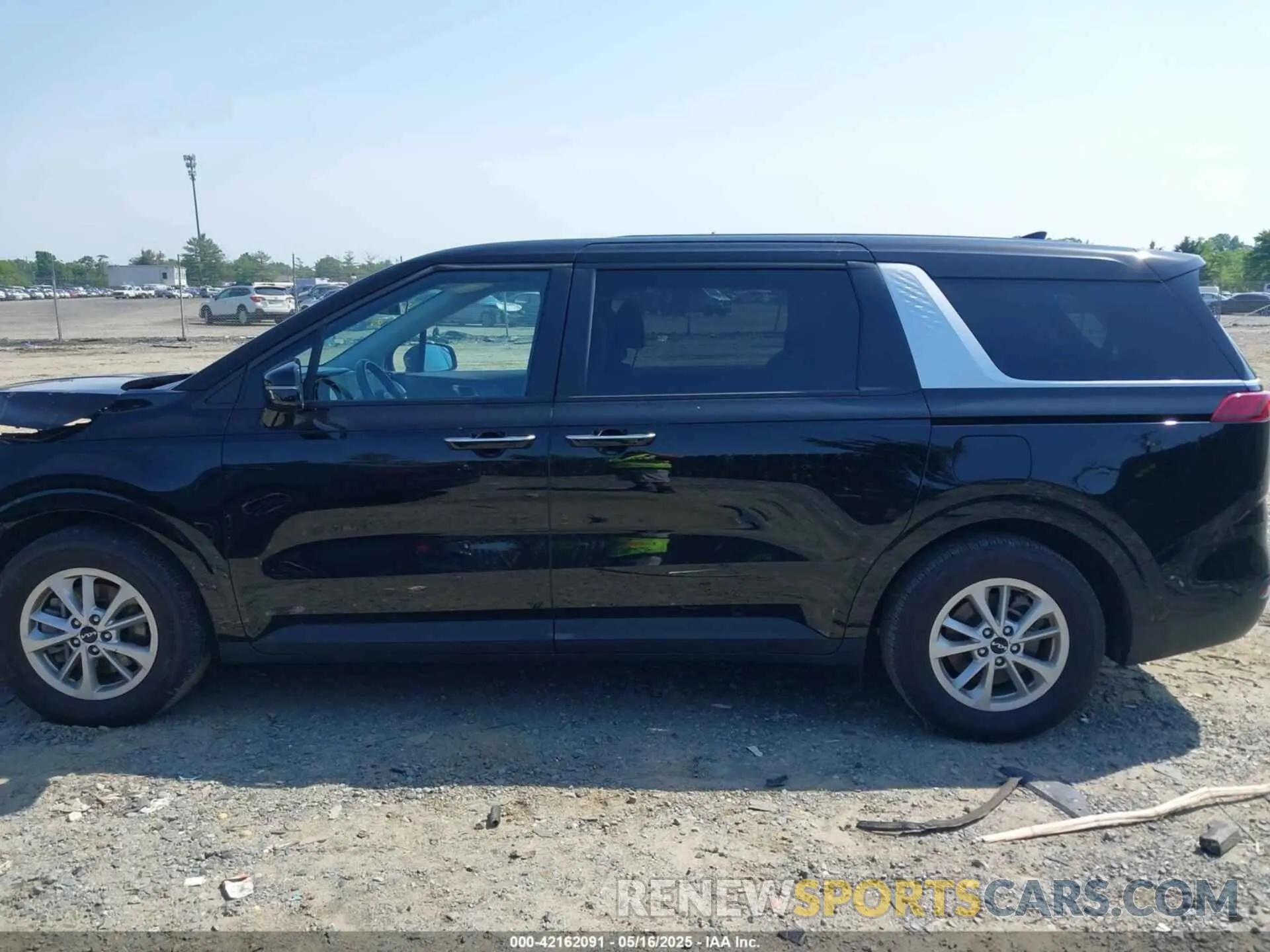 15 fotografías del automóvil dañado KNDNB4H35R6343032 KIA CARNIVAL MPV 2024