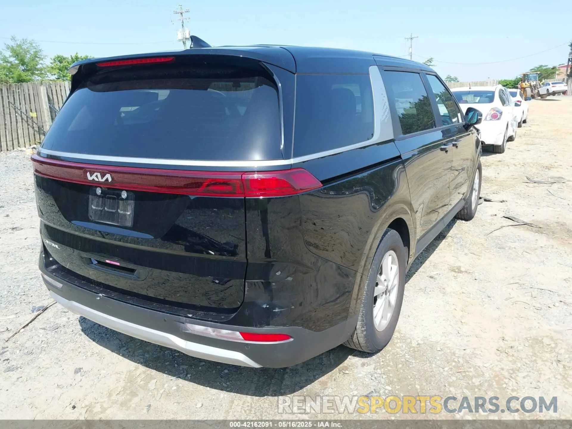 4 fotografías del automóvil dañado KNDNB4H35R6343032 KIA CARNIVAL MPV 2024
