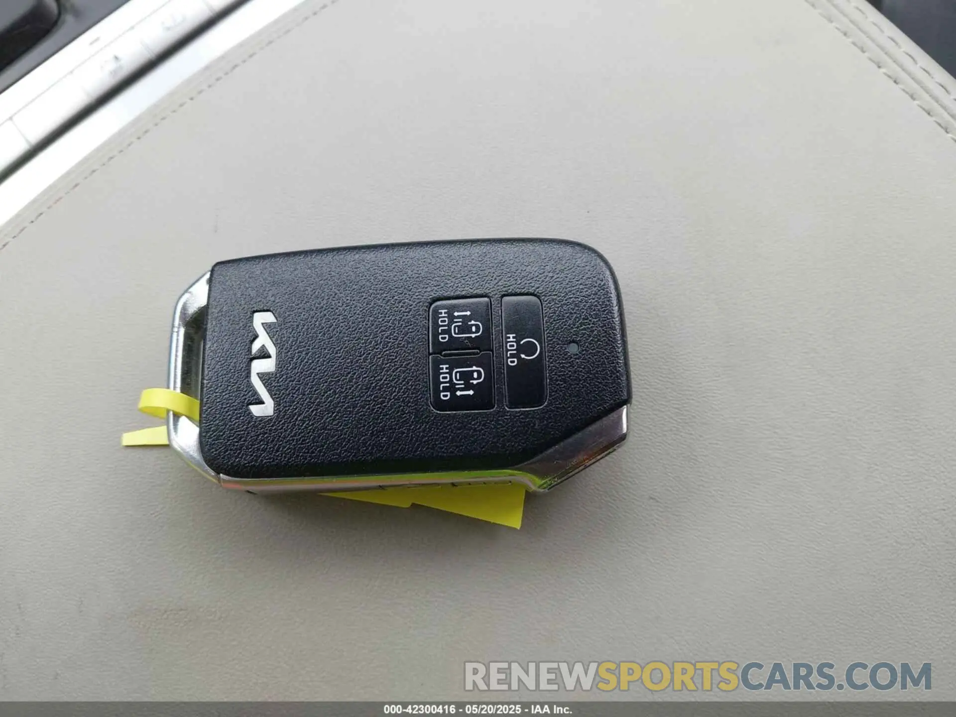 11 fotografías del automóvil dañado KNDNB4H35R6350739 KIA CARNIVAL MPV 2024