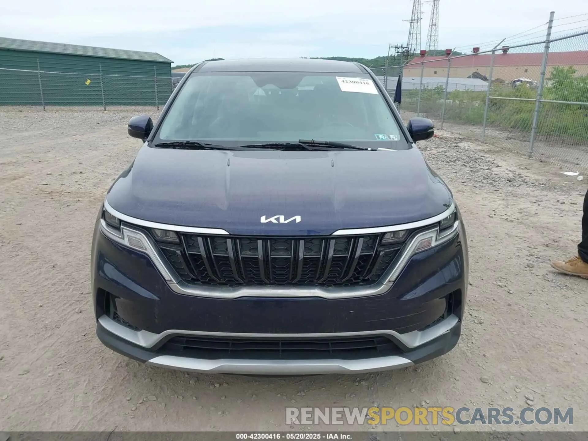 12 fotografías del automóvil dañado KNDNB4H35R6350739 KIA CARNIVAL MPV 2024