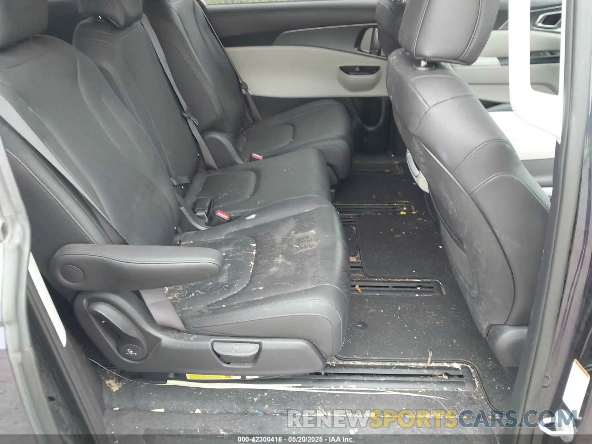8 fotografías del automóvil dañado KNDNB4H35R6350739 KIA CARNIVAL MPV 2024