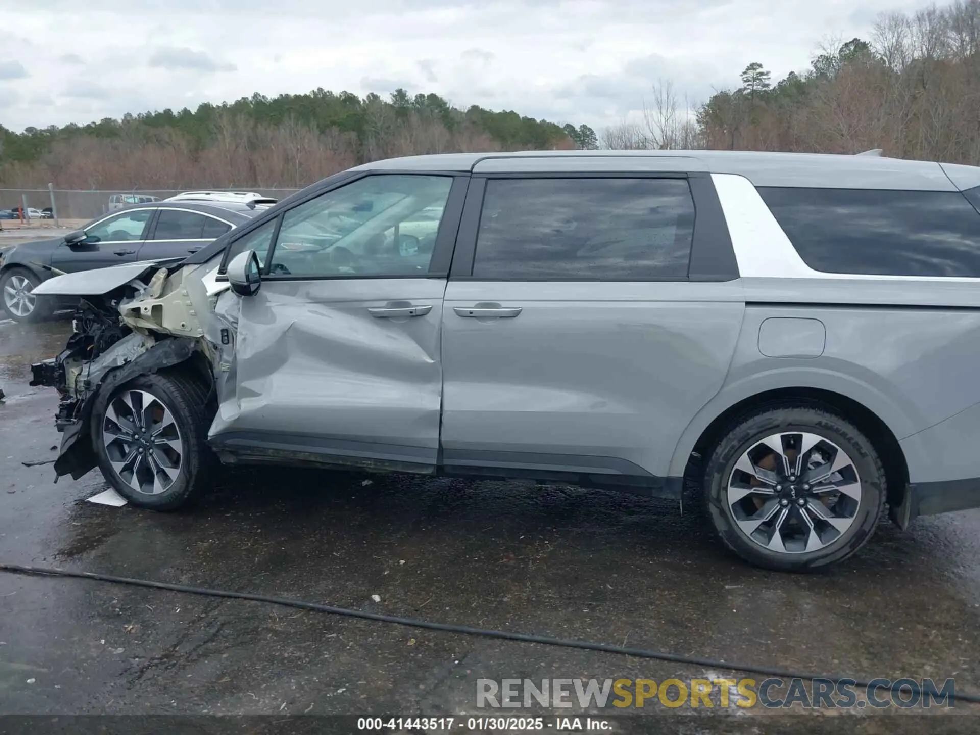 15 fotografías del automóvil dañado KNDNC5H33R6374721 KIA CARNIVAL MPV 2024