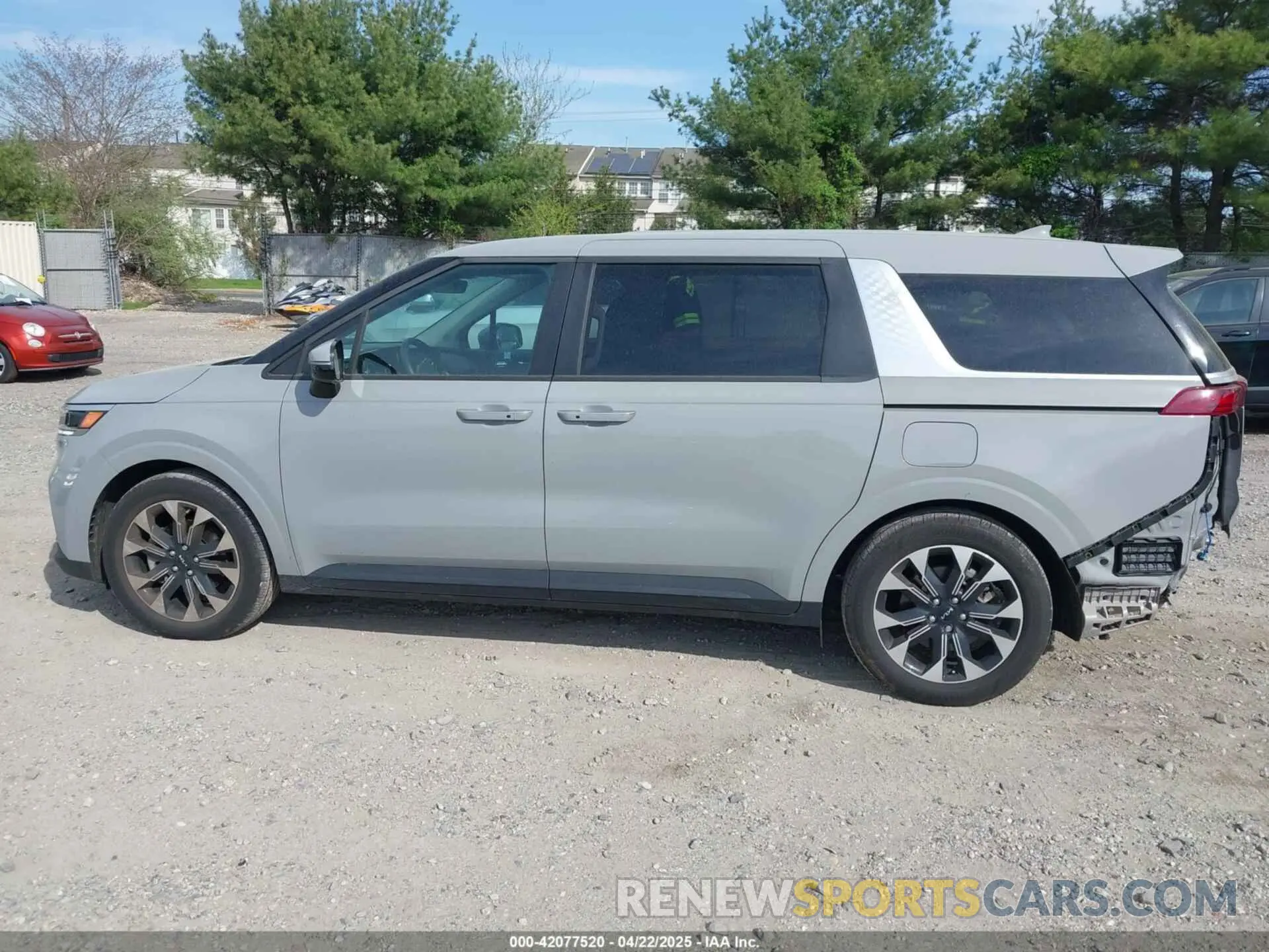 15 fotografías del automóvil dañado KNDNC5H34R6406155 KIA CARNIVAL MPV 2024