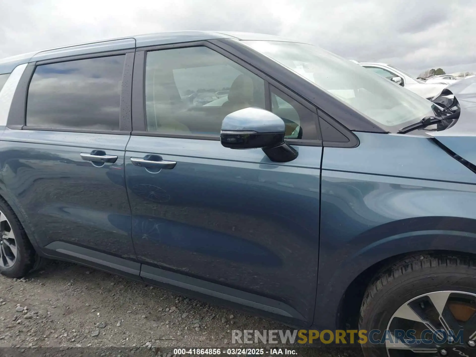 14 fotografías del automóvil dañado KNDNC5H37R6376472 KIA CARNIVAL MPV 2024