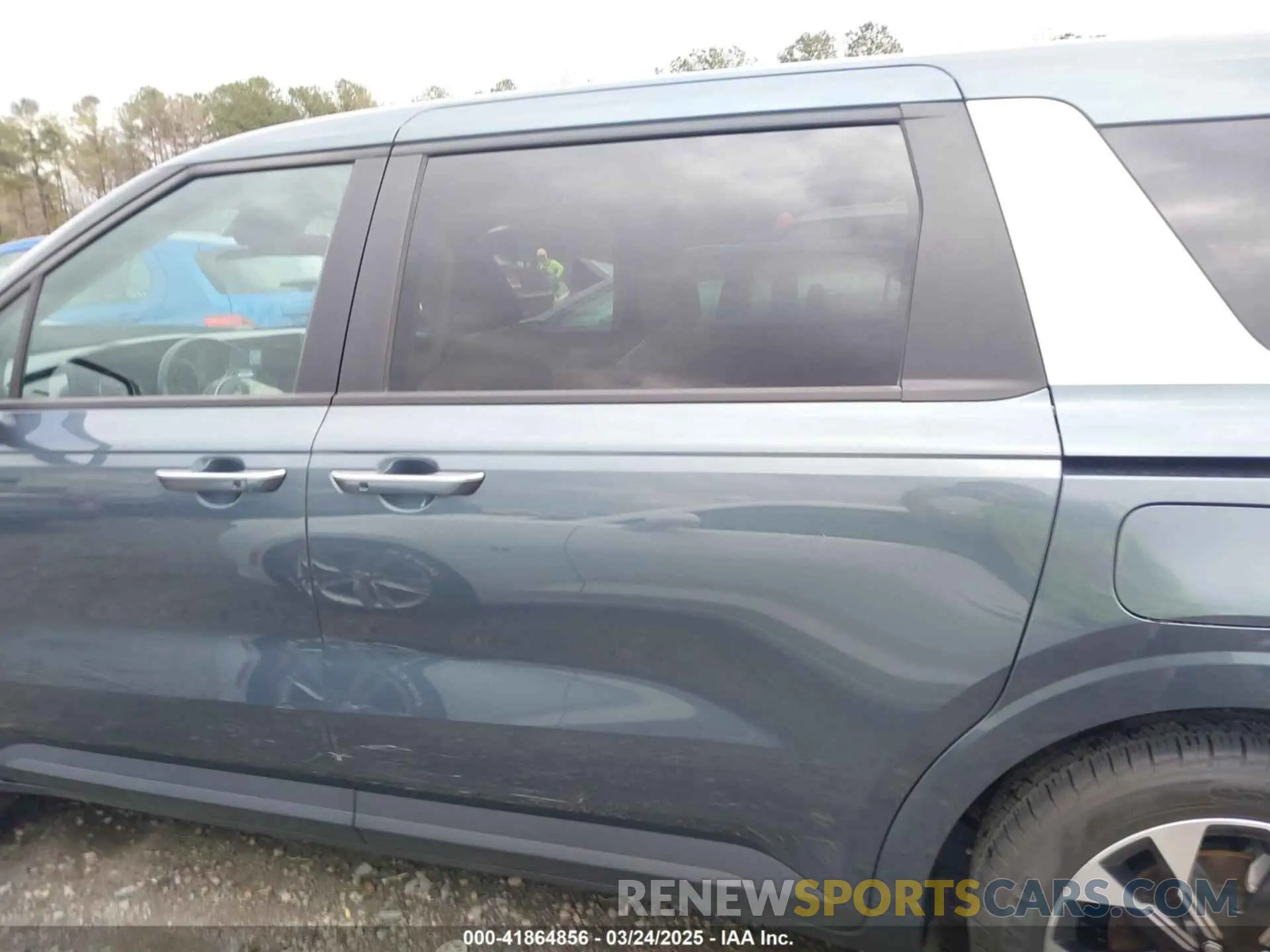 15 fotografías del automóvil dañado KNDNC5H37R6376472 KIA CARNIVAL MPV 2024