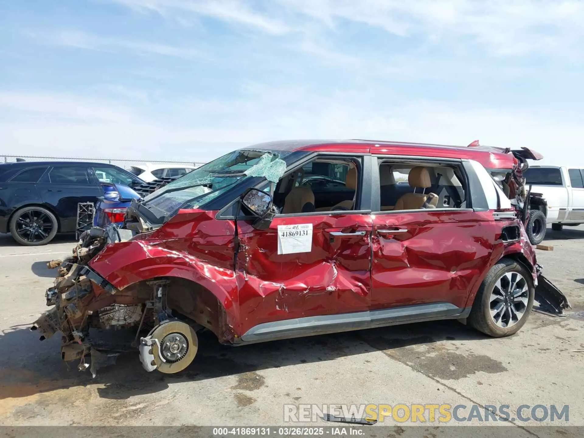13 fotografías del automóvil dañado KNDNC5H39R6391040 KIA CARNIVAL MPV 2024