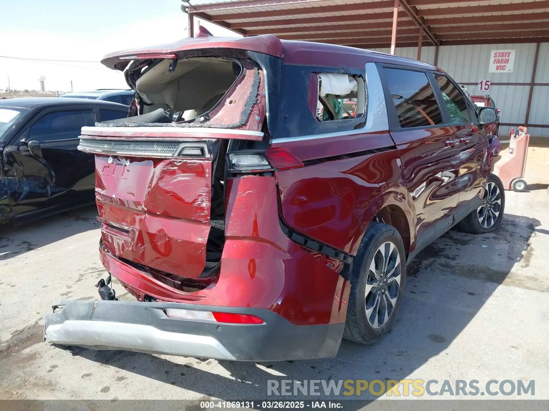 4 fotografías del automóvil dañado KNDNC5H39R6391040 KIA CARNIVAL MPV 2024