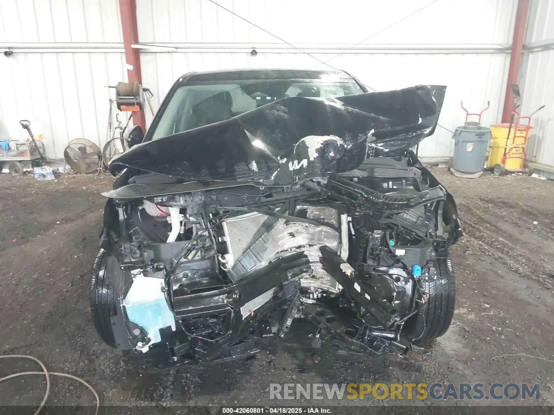 12 fotografías del automóvil dañado KNDNC5H39R6406040 KIA CARNIVAL MPV 2024