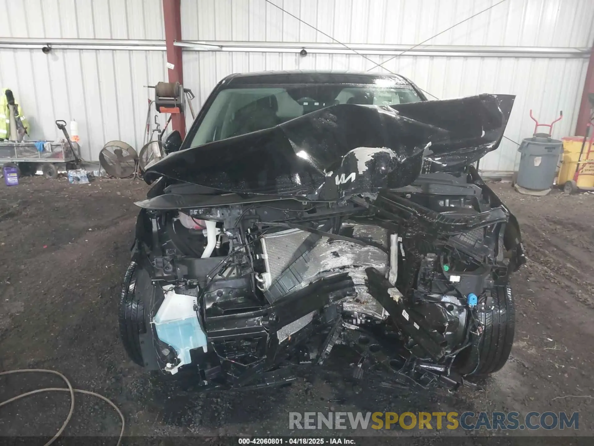 6 fotografías del automóvil dañado KNDNC5H39R6406040 KIA CARNIVAL MPV 2024