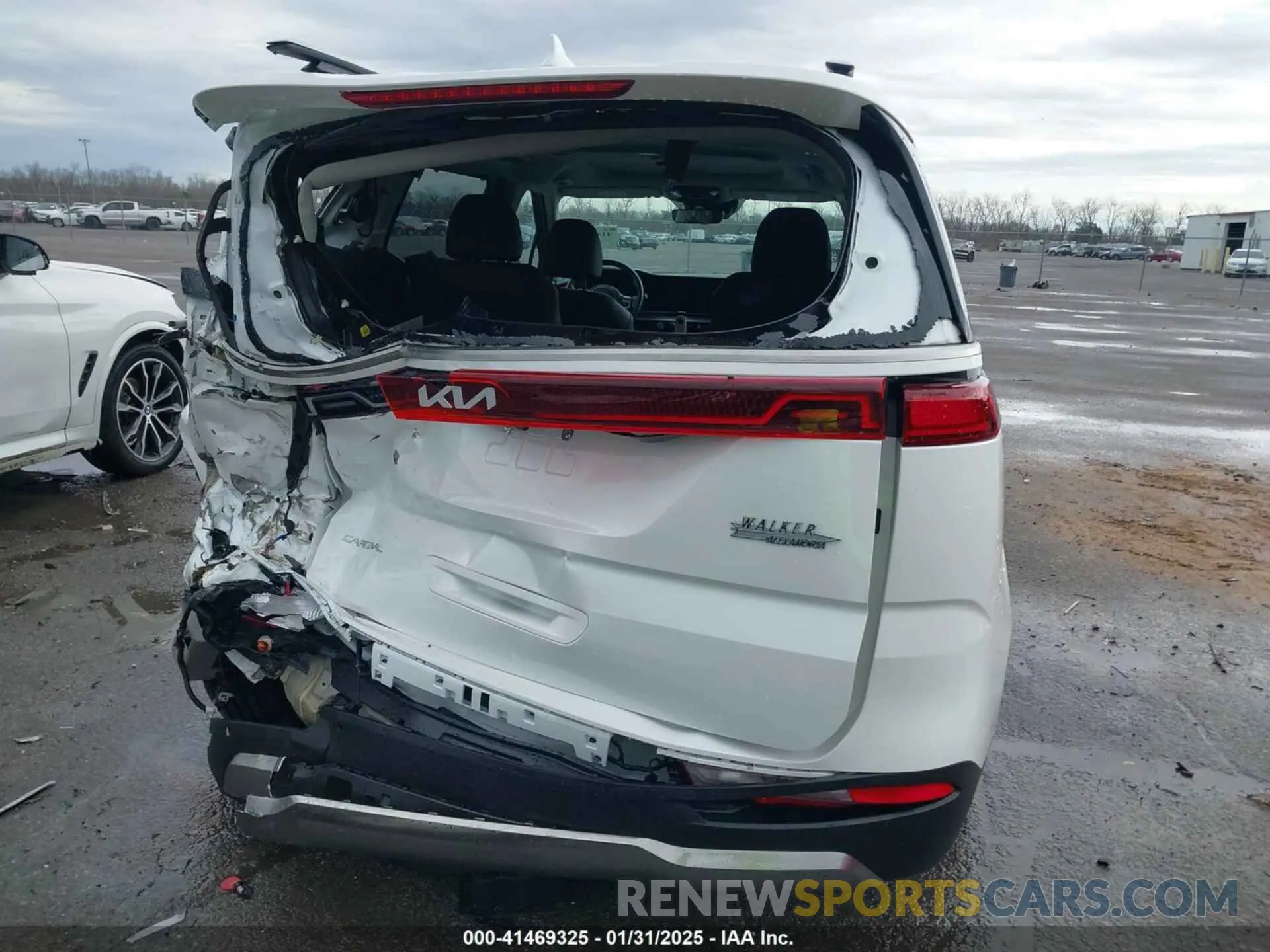 16 fotografías del automóvil dañado KNDNE5H33R6340918 KIA CARNIVAL MPV 2024