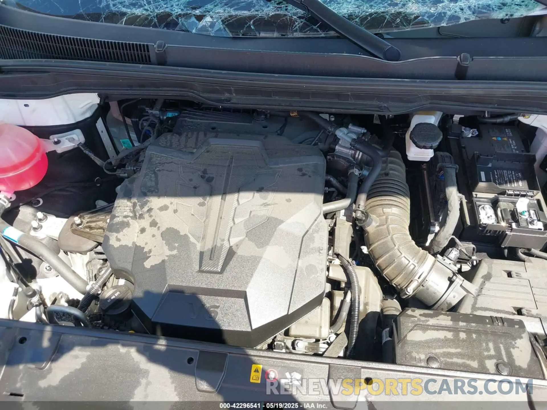 10 fotografías del automóvil dañado KNDNE5H39R6364270 KIA CARNIVAL MPV 2024