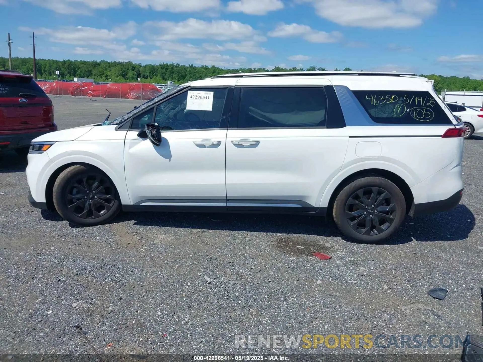 14 fotografías del automóvil dañado KNDNE5H39R6364270 KIA CARNIVAL MPV 2024