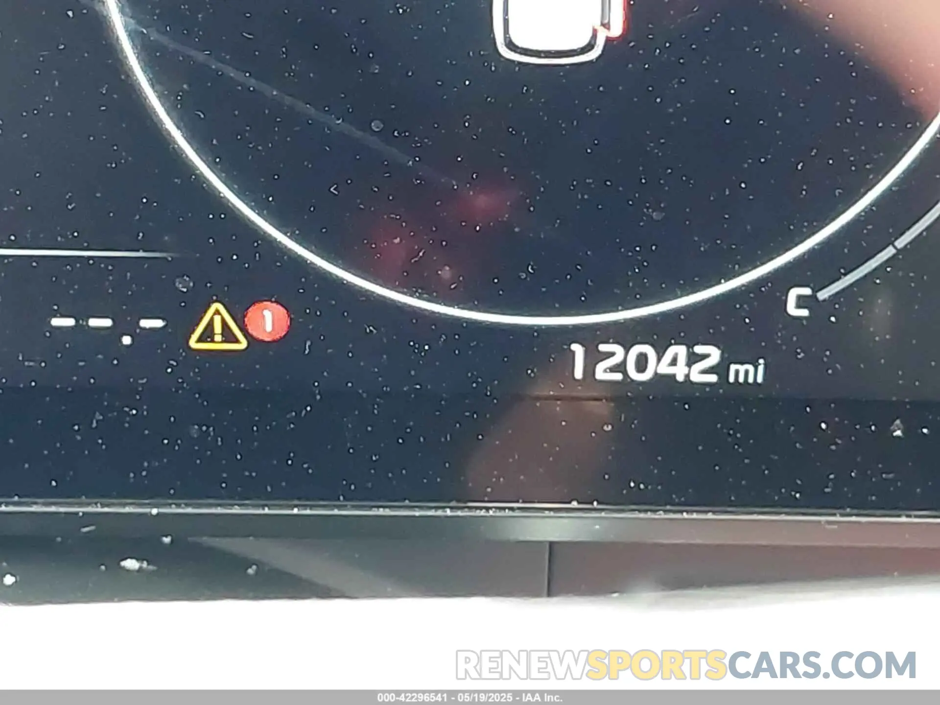 15 fotografías del automóvil dañado KNDNE5H39R6364270 KIA CARNIVAL MPV 2024