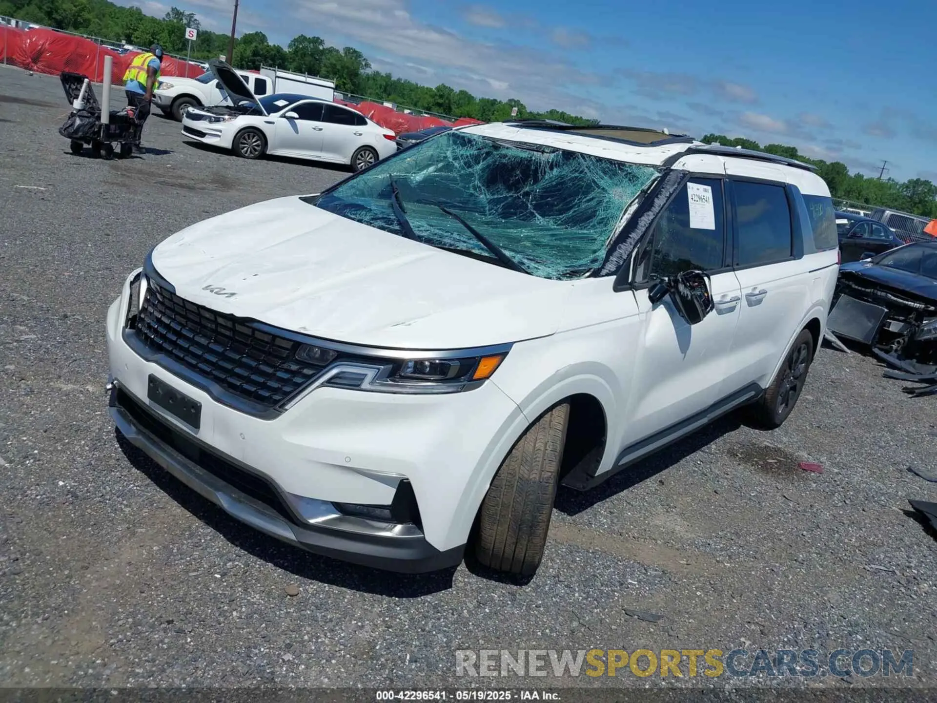 6 fotografías del automóvil dañado KNDNE5H39R6364270 KIA CARNIVAL MPV 2024