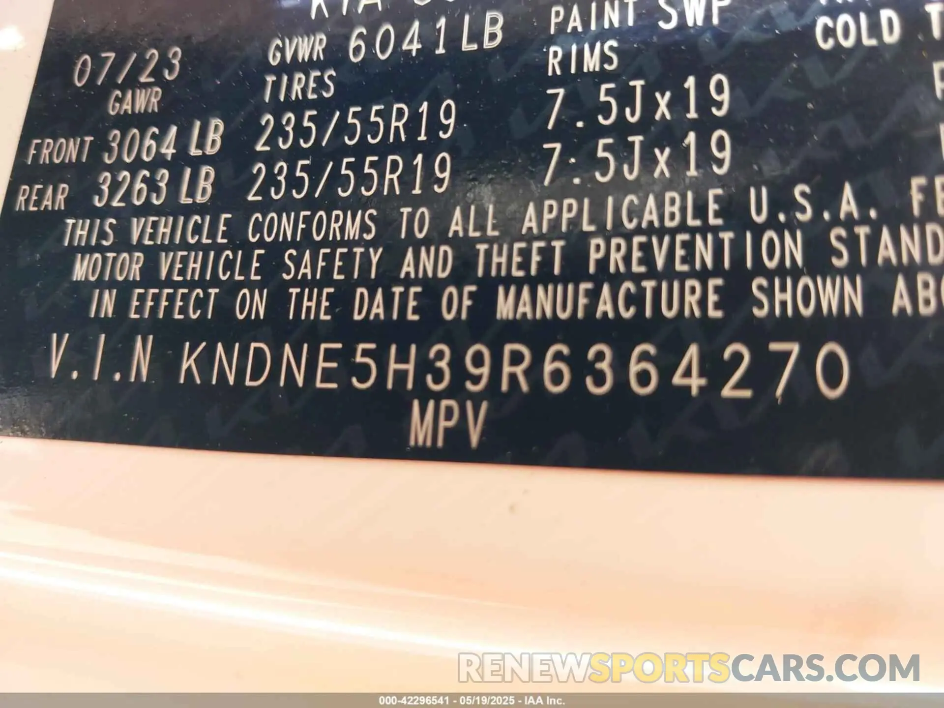 9 fotografías del automóvil dañado KNDNE5H39R6364270 KIA CARNIVAL MPV 2024
