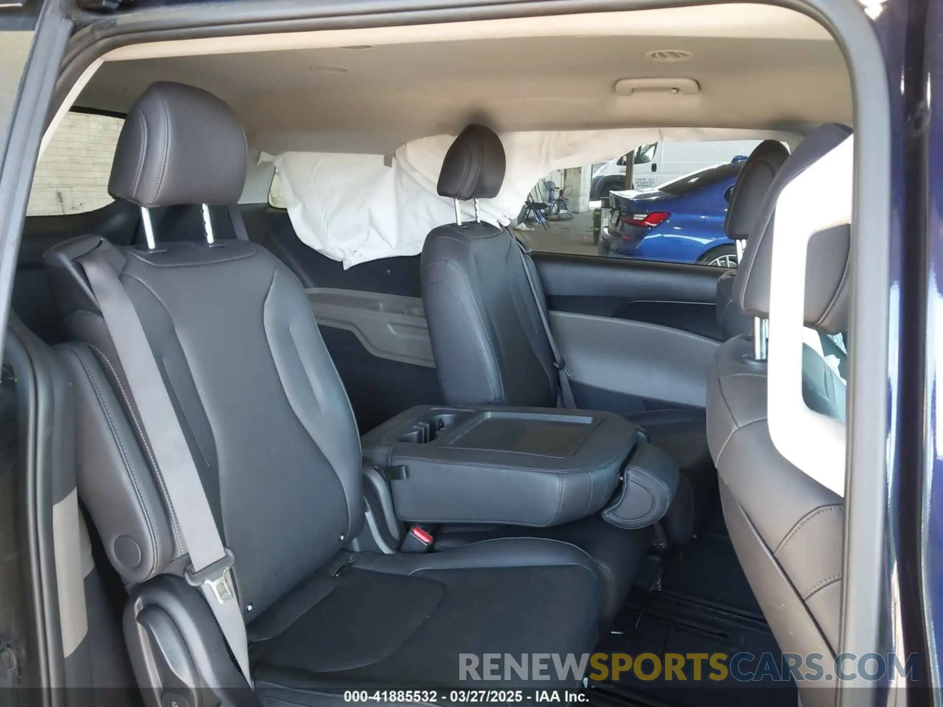 8 fotografías del automóvil dañado KNDNB5K3XS6462795 KIA CARNIVAL MPV 2025