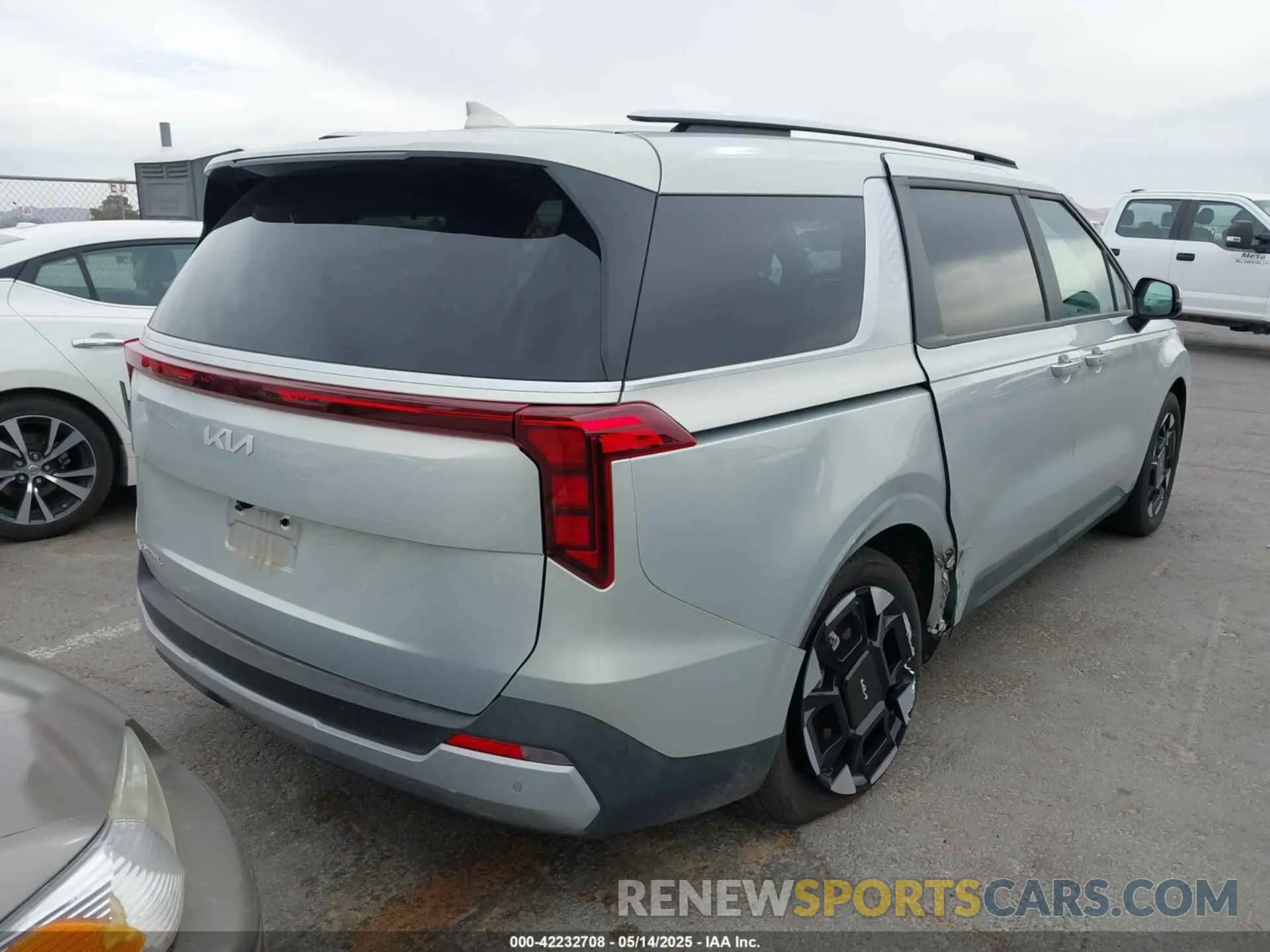 4 fotografías del automóvil dañado KNDNC5K34S6455967 KIA CARNIVAL MPV 2025