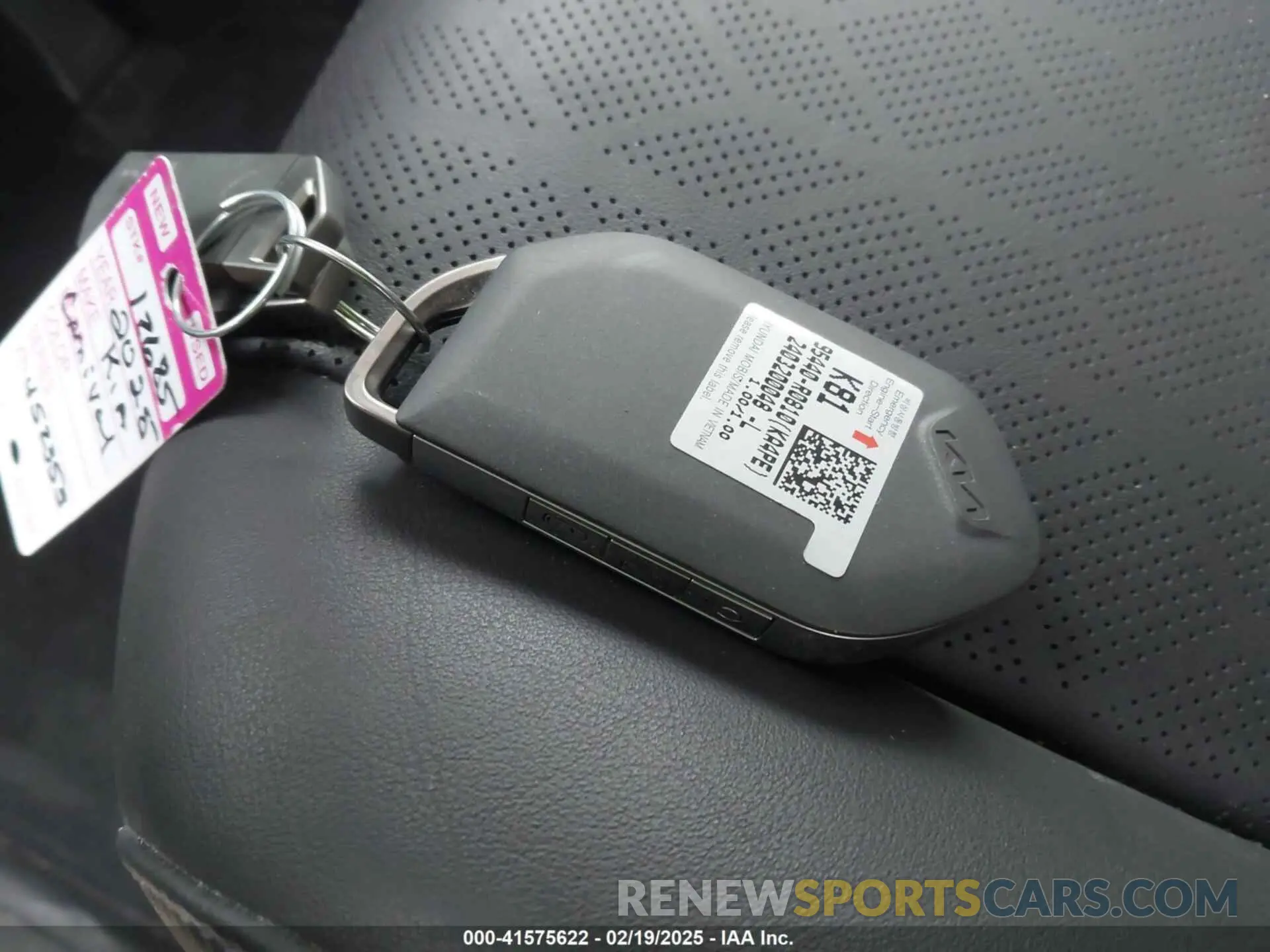 11 fotografías del automóvil dañado KNDNC5K39S6452353 KIA CARNIVAL MPV 2025