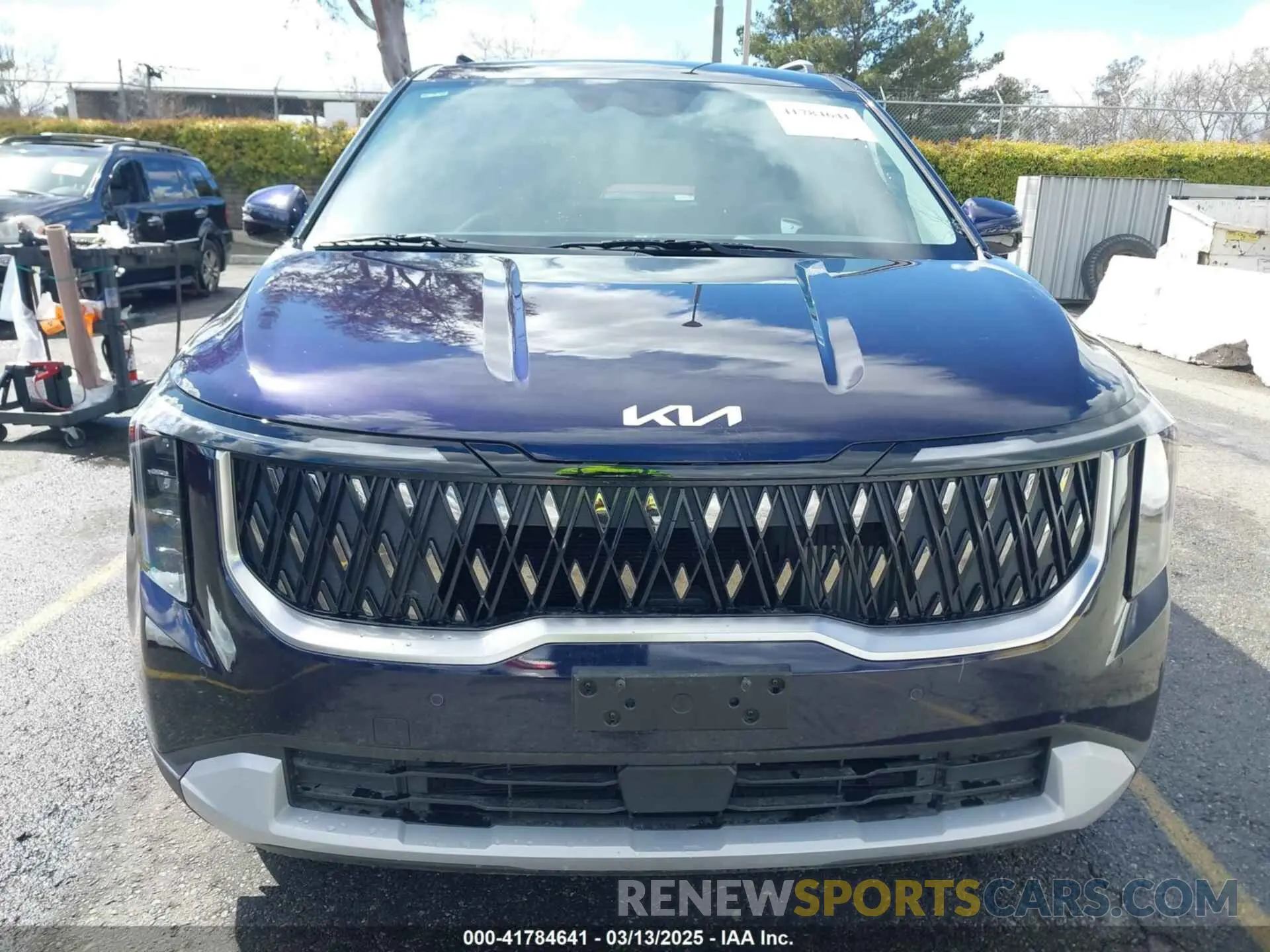 12 fotografías del automóvil dañado KNDNC5KA1S6032701 KIA CARNIVAL MPV HYBRID 2025