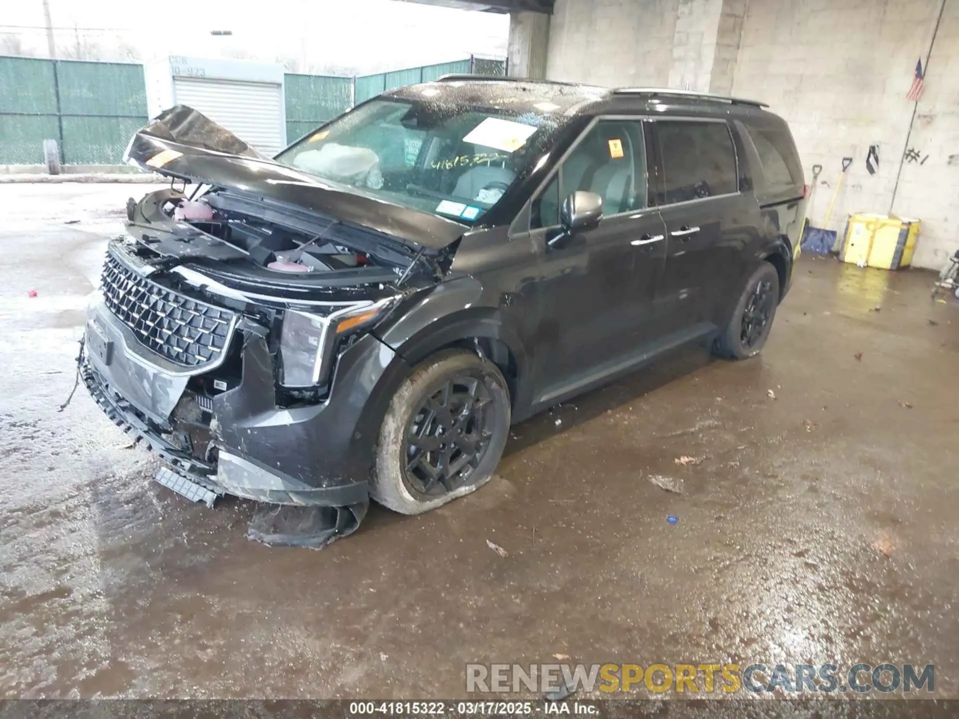 2 fotografías del automóvil dañado KNDNE5KA4S6033593 KIA CARNIVAL MPV HYBRID 2025