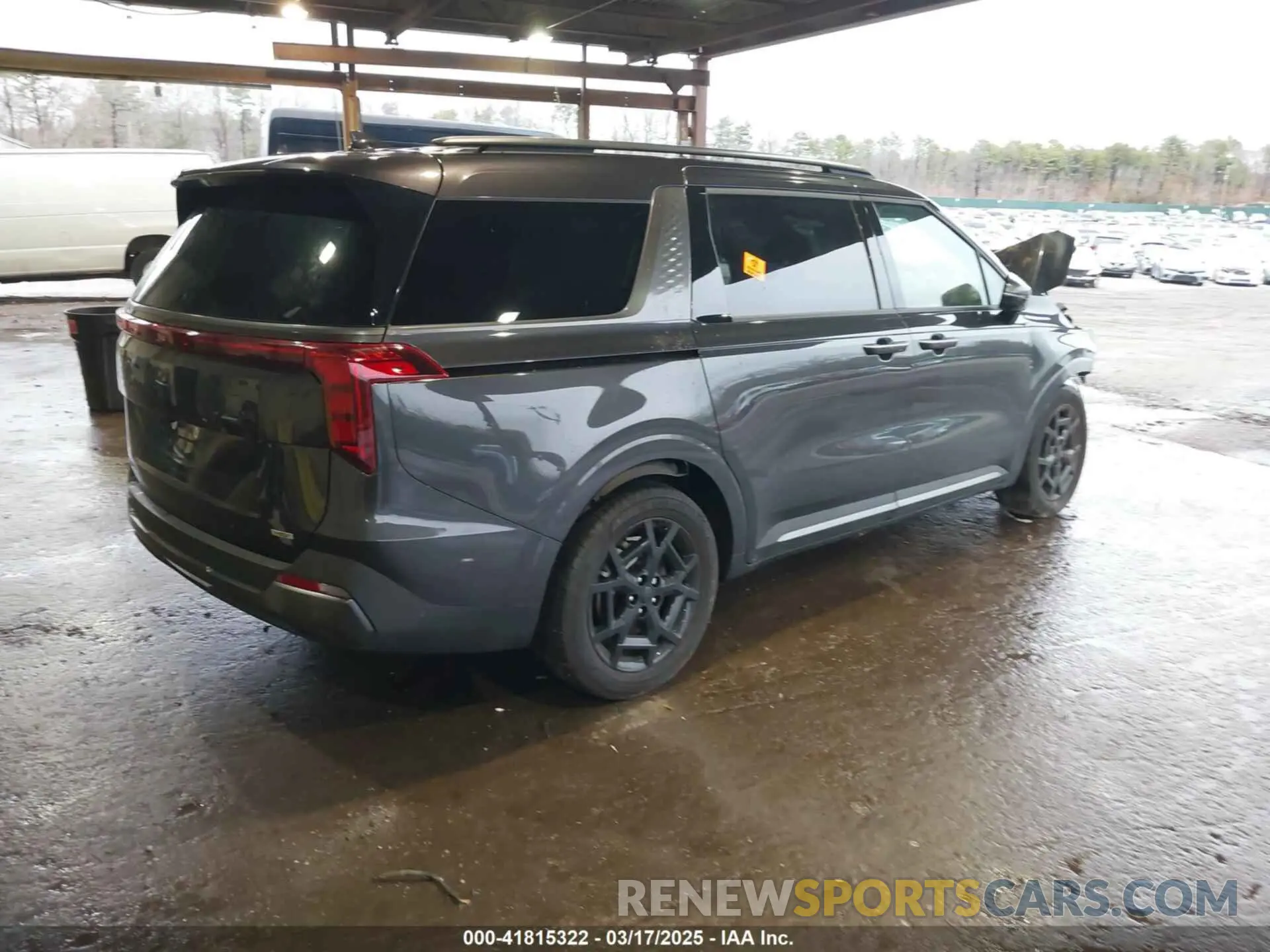 4 fotografías del automóvil dañado KNDNE5KA4S6033593 KIA CARNIVAL MPV HYBRID 2025