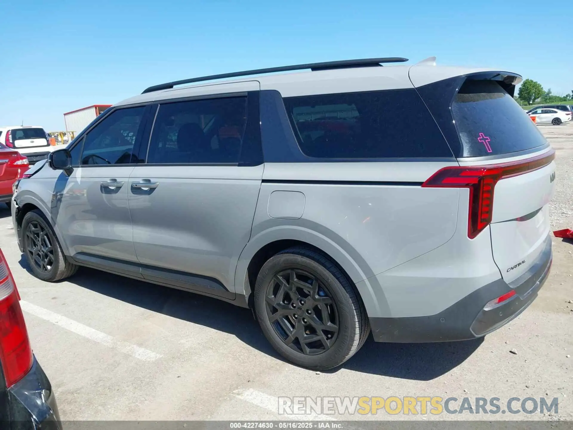 15 fotografías del automóvil dañado KNDNE5KA7S6034155 KIA CARNIVAL MPV HYBRID 2025