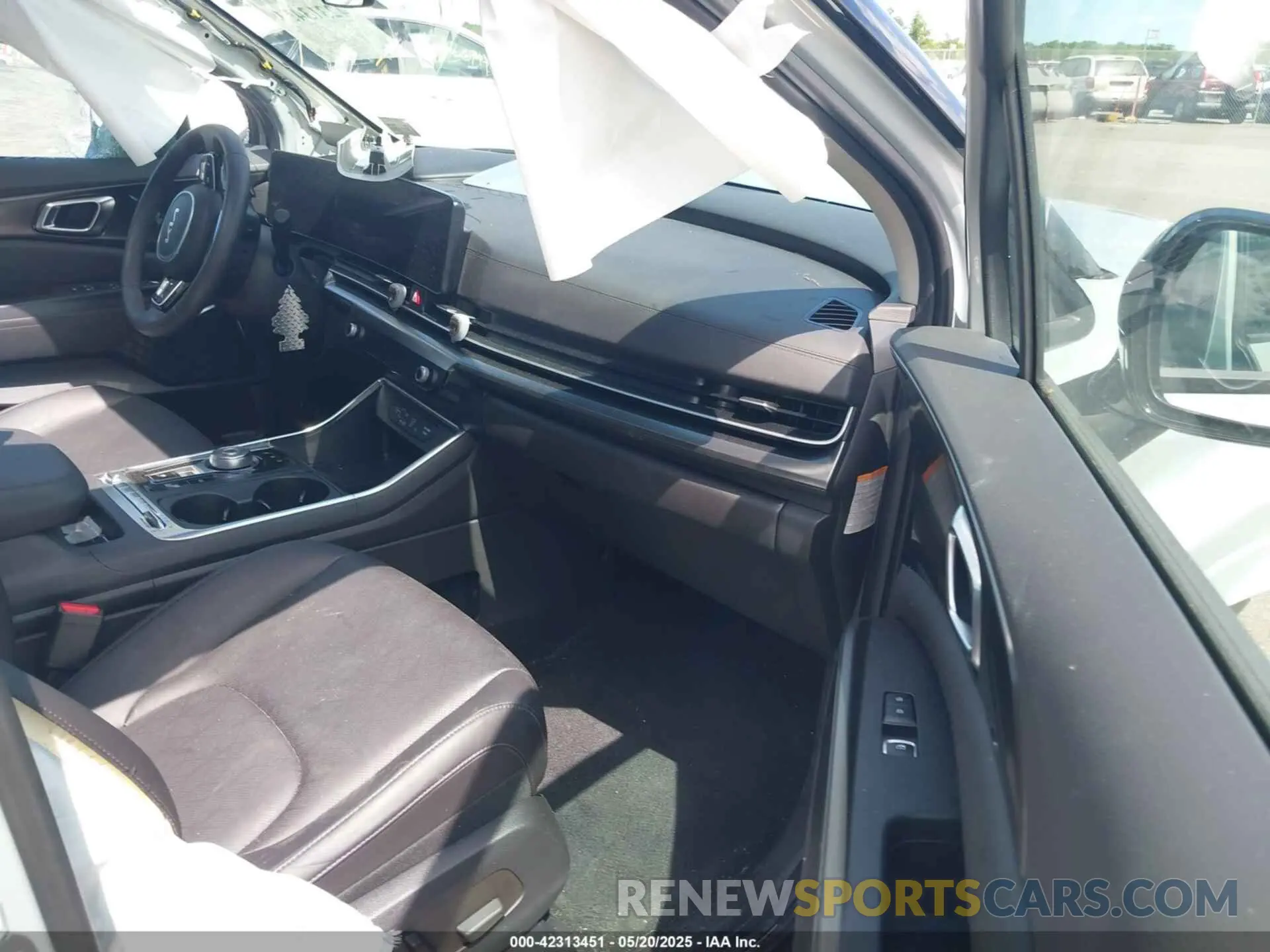 5 fotografías del automóvil dañado KNDNE5KA9S6030950 KIA CARNIVAL MPV HYBRID 2025
