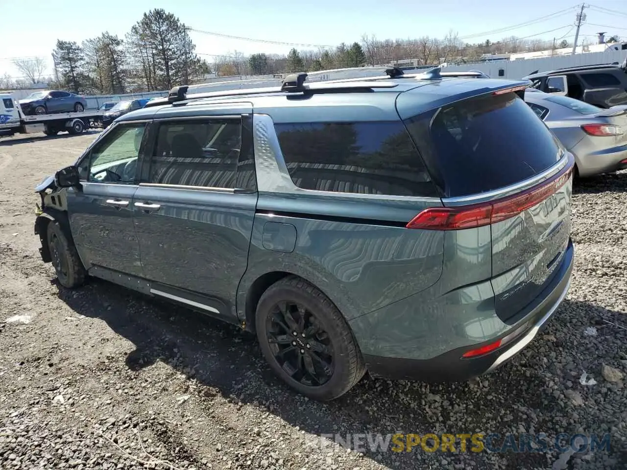 2 fotografías del automóvil dañado KNDNE5H37N6167804 KIA CARNIVAL S 2022