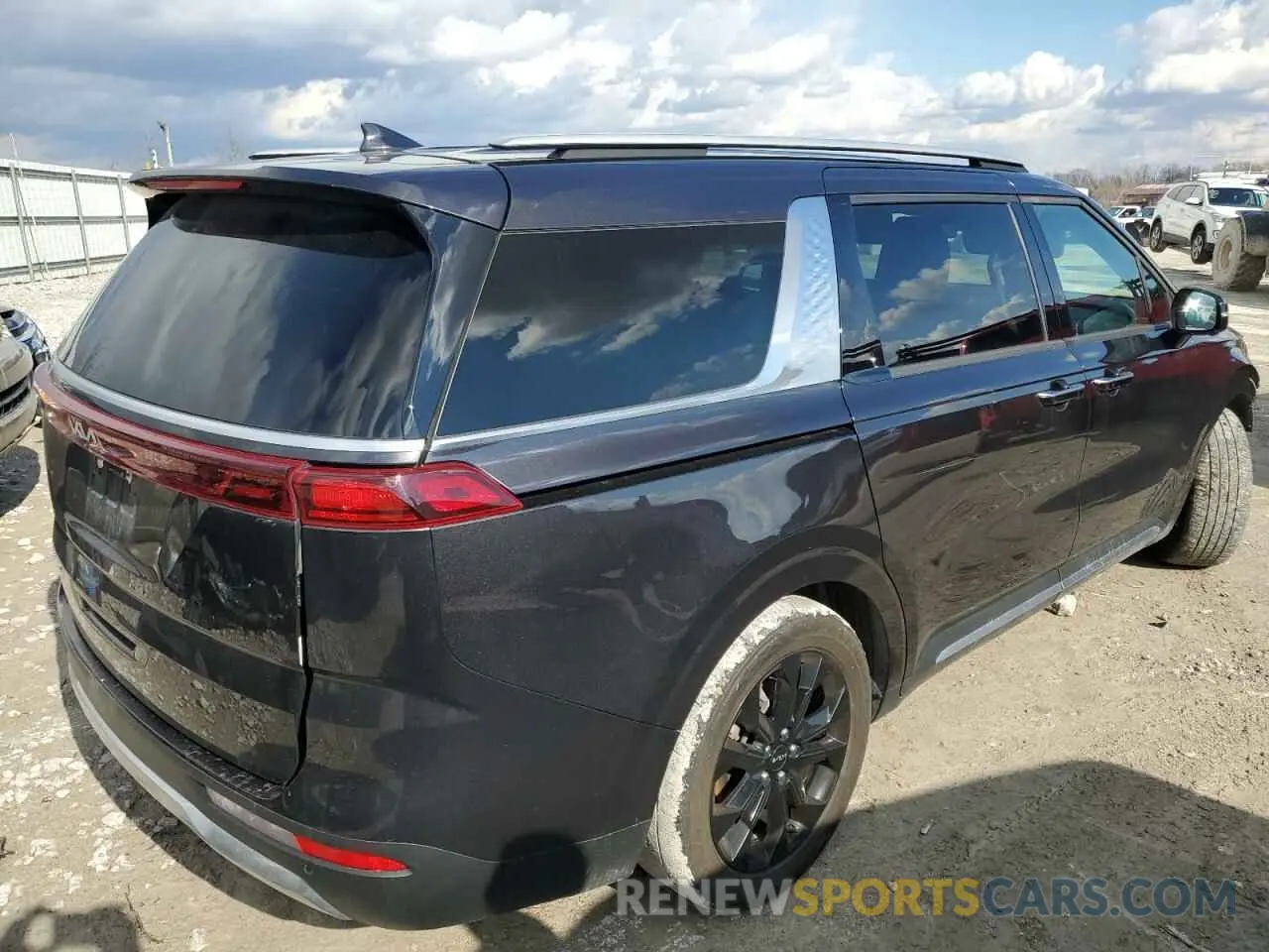 3 fotografías del automóvil dañado KNDNE5H3XN6071780 KIA CARNIVAL S 2022