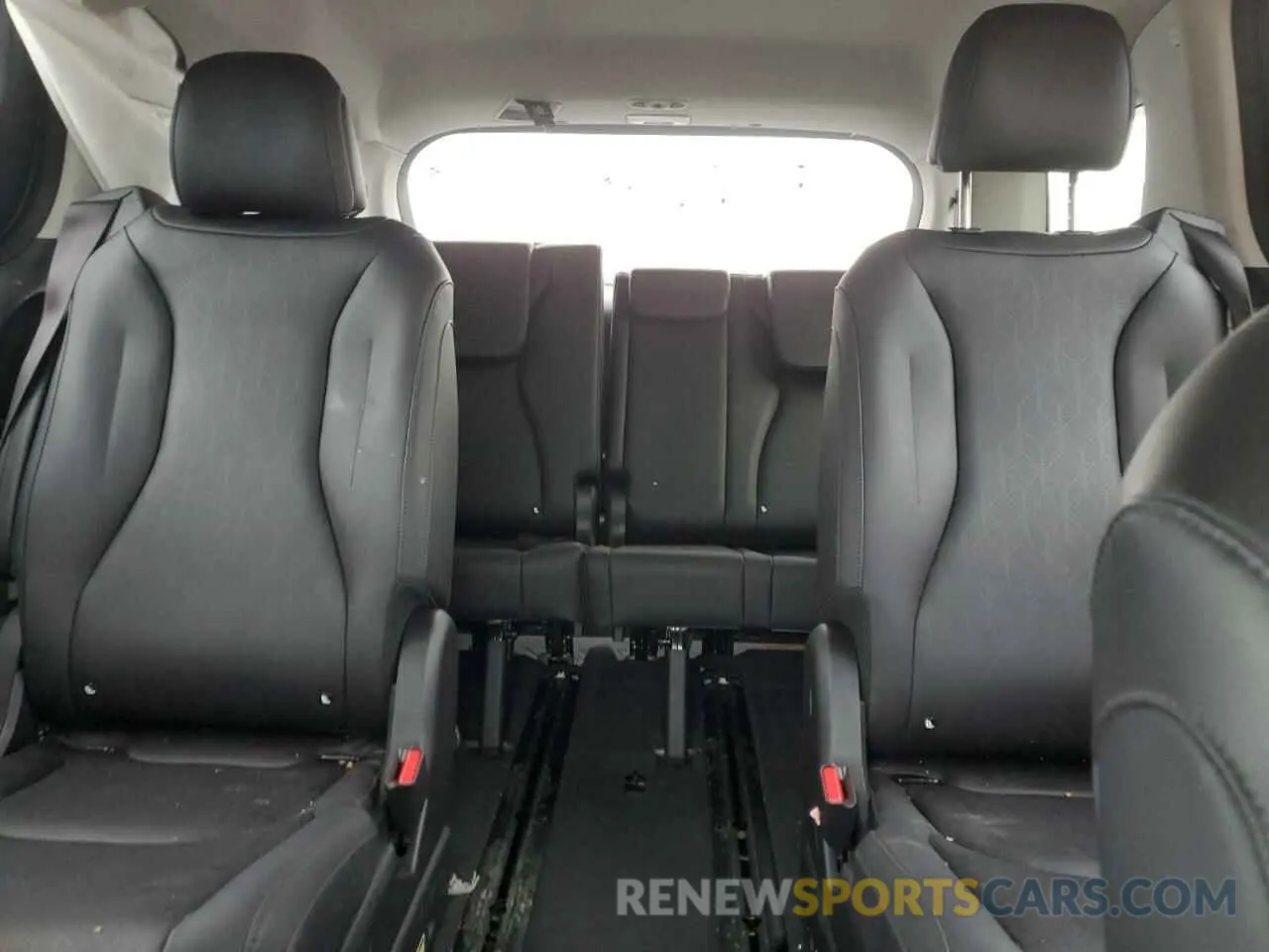 10 fotografías del automóvil dañado KNDNE5H32P6291935 KIA CARNIVAL S 2023