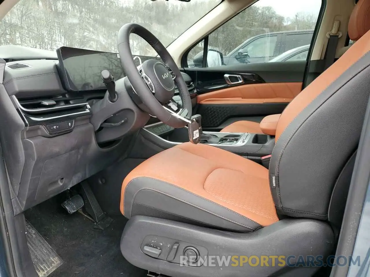 7 fotografías del automóvil dañado KNDNE5K34S6453596 KIA CARNIVAL S 2025