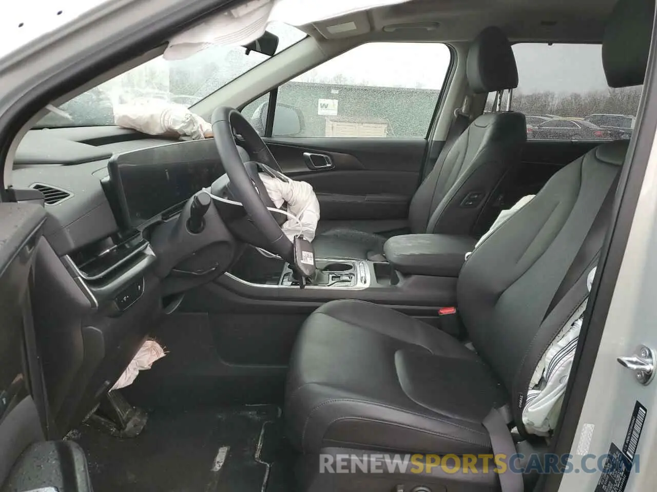 7 fotografías del automóvil dañado KNDNE5K34S6464842 KIA CARNIVAL S 2025