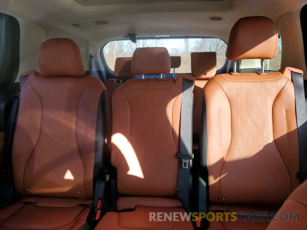 10 fotografías del automóvil dañado KNDNE5K34S6485318 KIA CARNIVAL S 2025