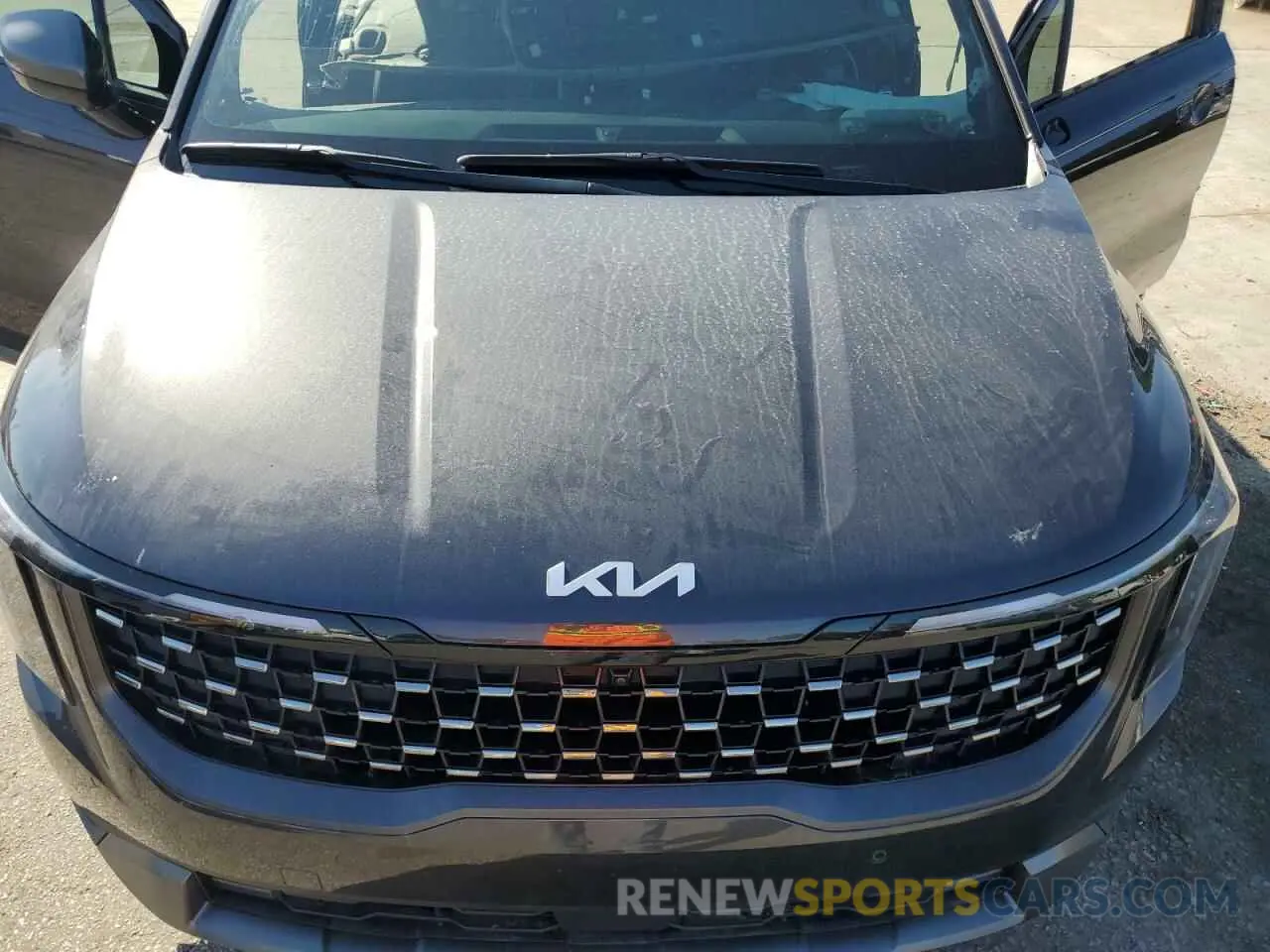 12 fotografías del automóvil dañado KNDNE5K38S6461393 KIA CARNIVAL S 2025