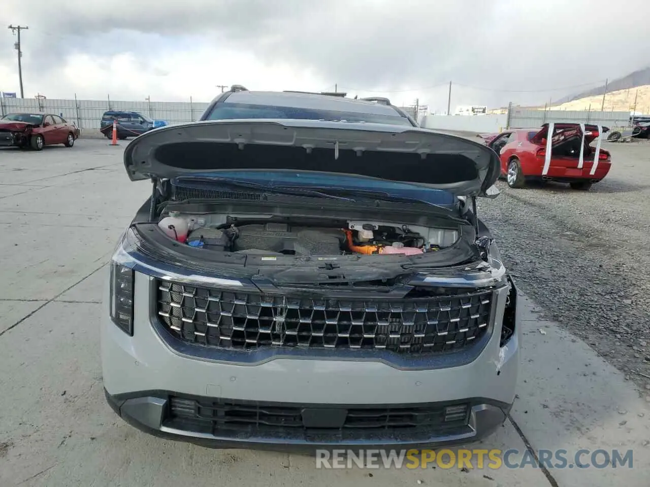 5 fotografías del automóvil dañado KNDNE5KA0S6031310 KIA CARNIVAL S 2025