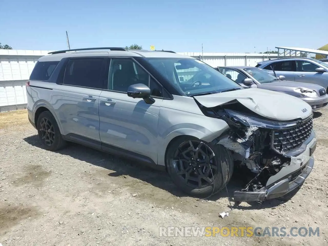 4 fotografías del automóvil dañado KNDNE5KA2S6032782 KIA CARNIVAL S 2025