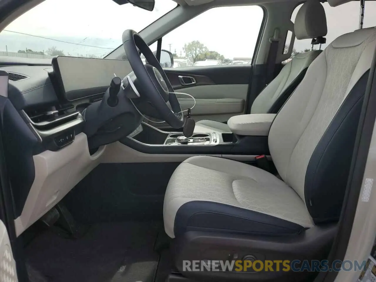 7 fotografías del automóvil dañado KNDNE5KA9S6042368 KIA CARNIVAL S 2025