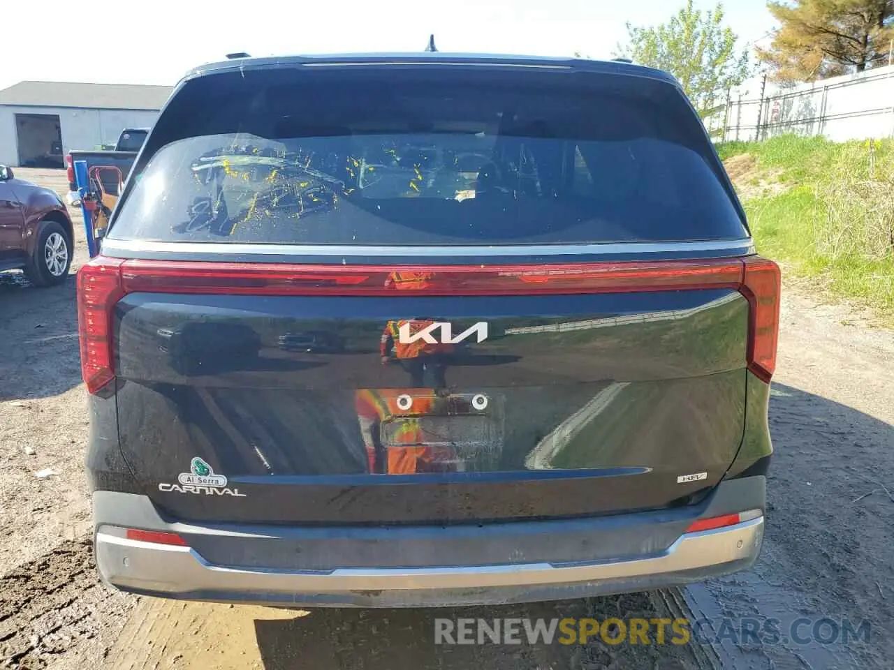 6 fotografías del automóvil dañado KNDNE5KAXS6042184 KIA CARNIVAL S 2025