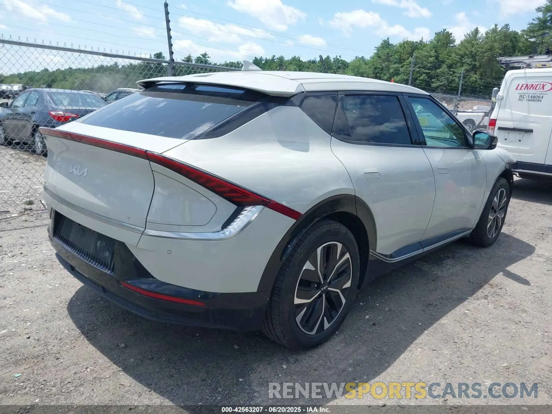 4 fotografías del automóvil dañado KNDC34LA6N5034535 KIA EV6 2022