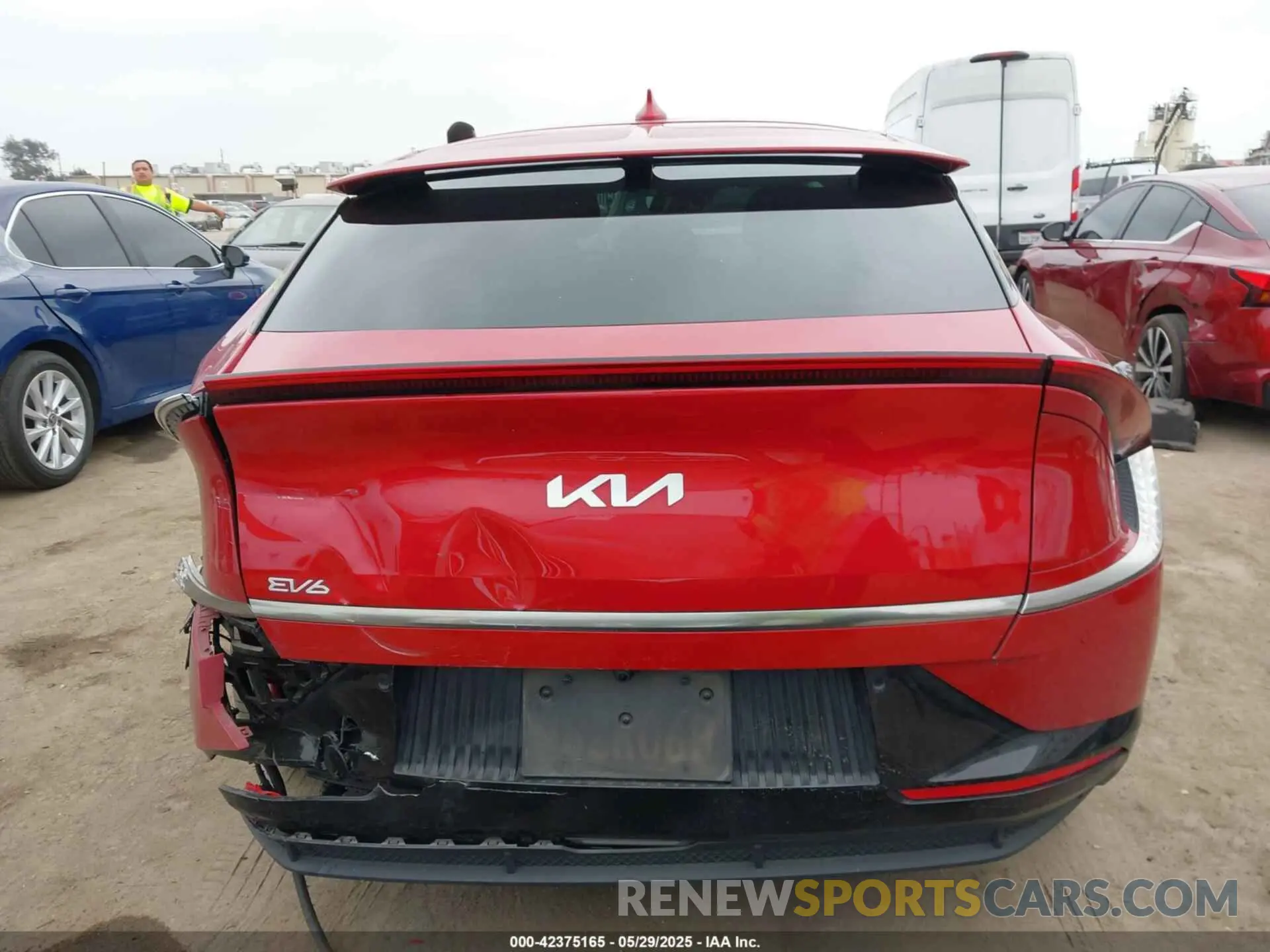 16 fotografías del automóvil dañado KNDC34LAXN5066095 KIA EV6 2022