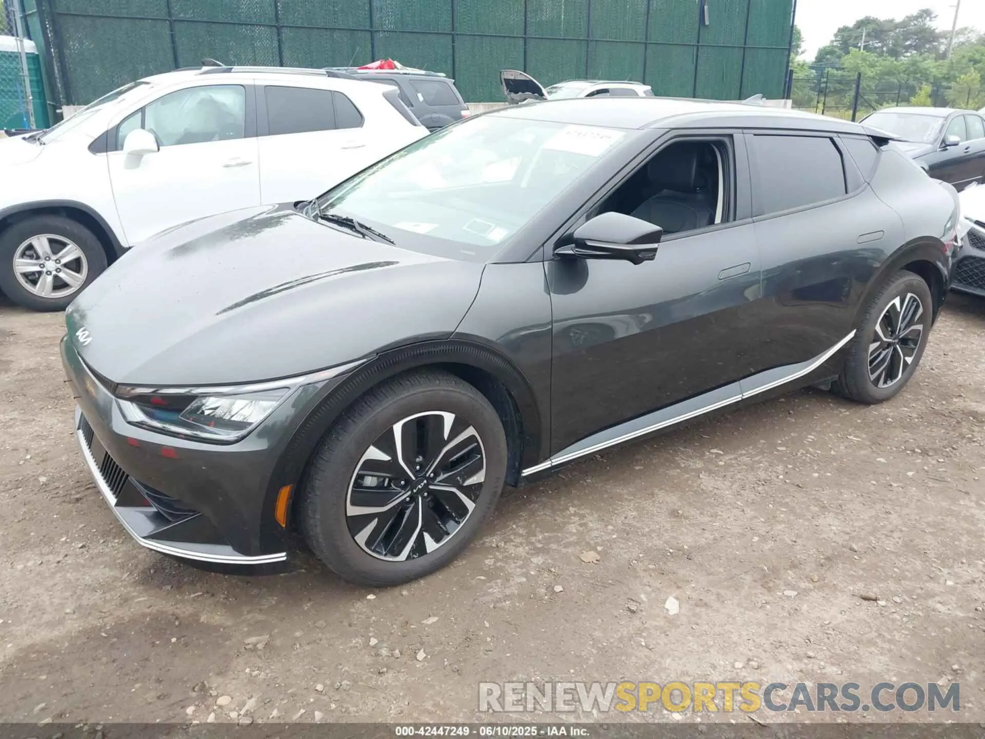 2 fotografías del automóvil dañado KNDC3DLC0N5029056 KIA EV6 2022