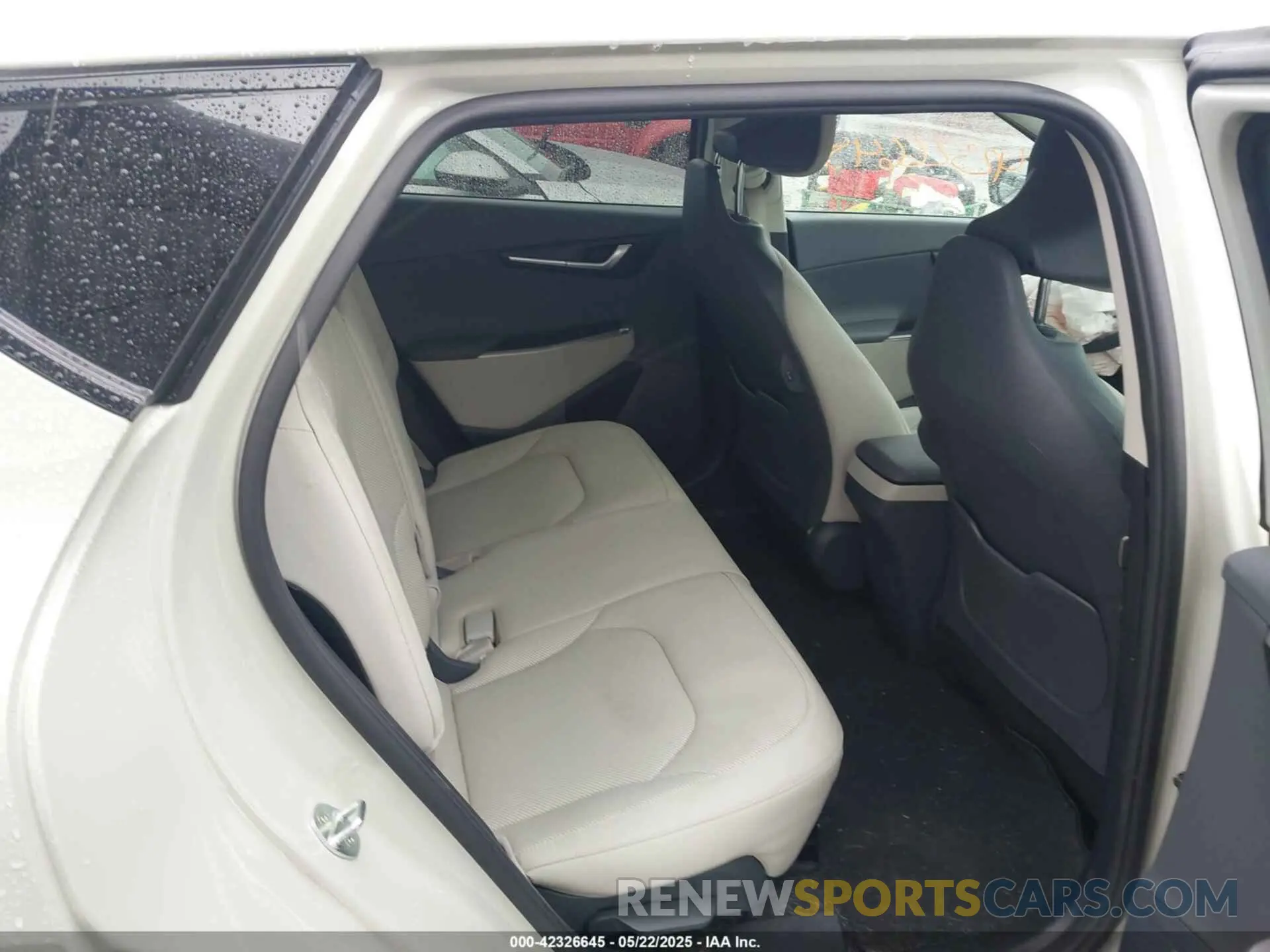 8 fotografías del automóvil dañado KNDC3DLC0N5041157 KIA EV6 2022