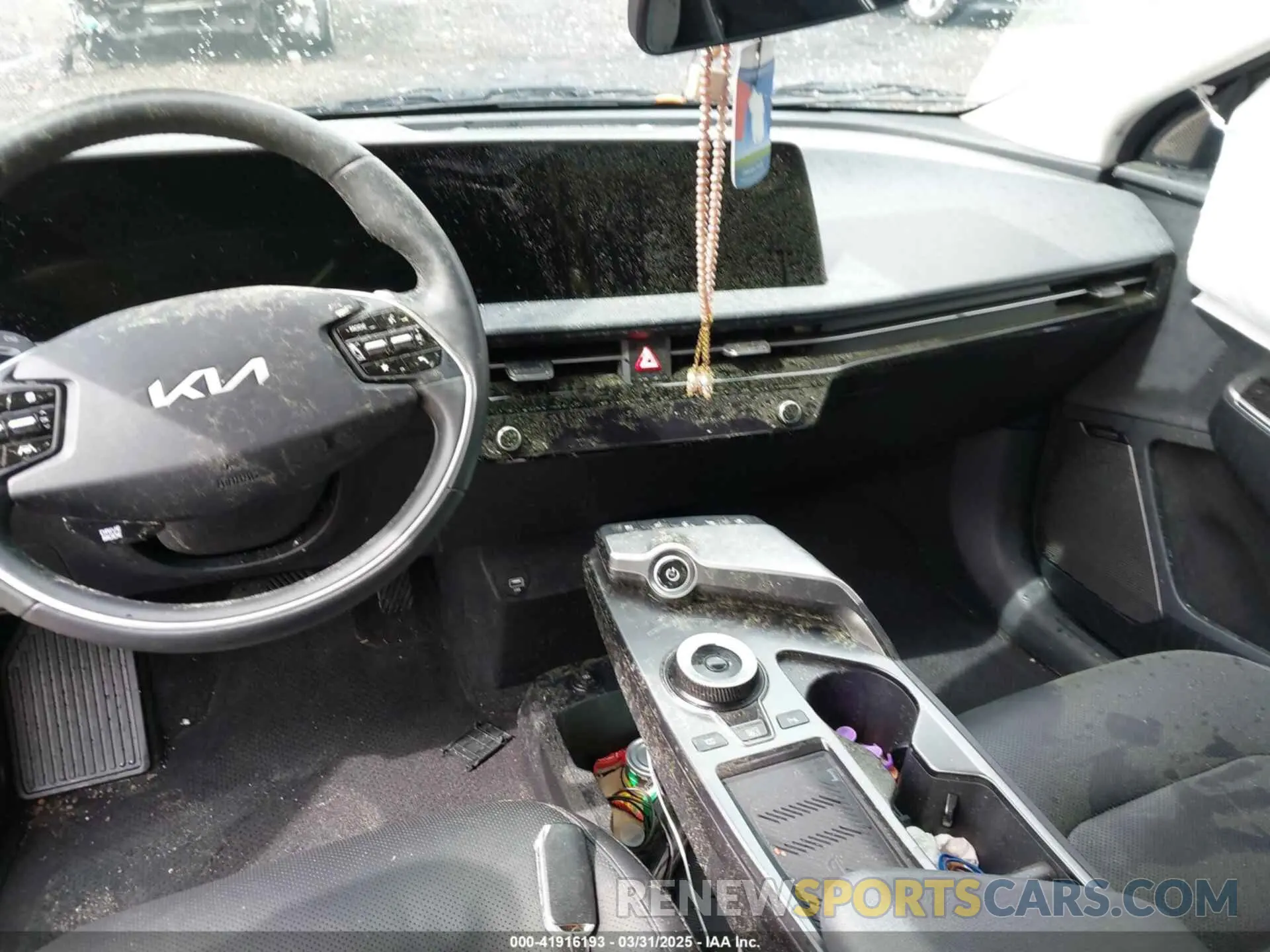 5 fotografías del automóvil dañado KNDC3DLC0N5073669 KIA EV6 2022