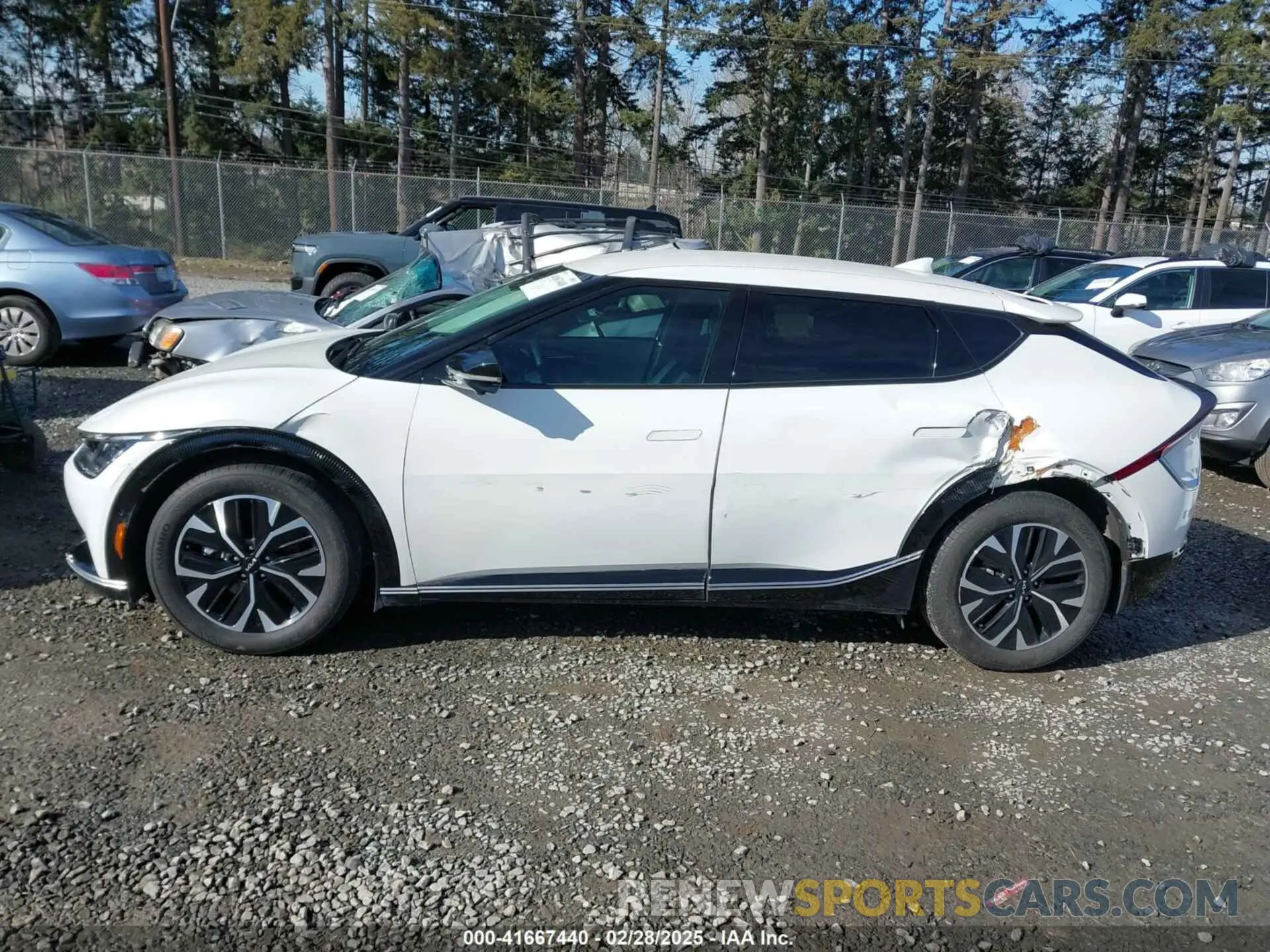 15 fotografías del automóvil dañado KNDC3DLC5N5034110 KIA EV6 2022